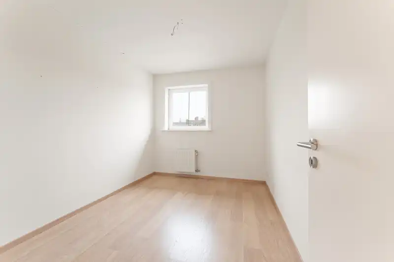 Centrum Roeselare - Ruim Instapklaar energiezuinig App met 3 slpk en garage foto 12
