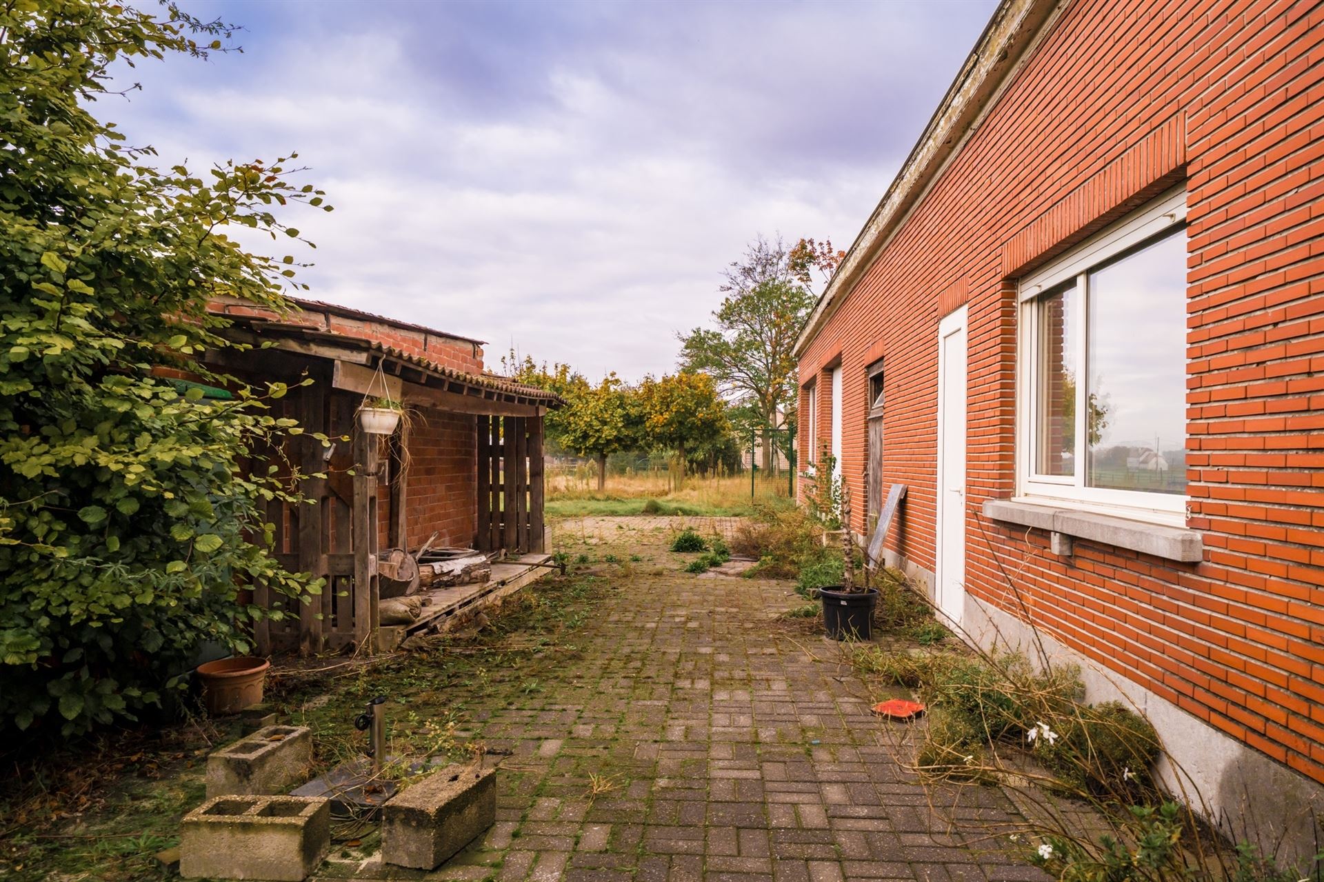 Woning voor totaalreno of heropbouw op perceel van 3.391m² foto 10