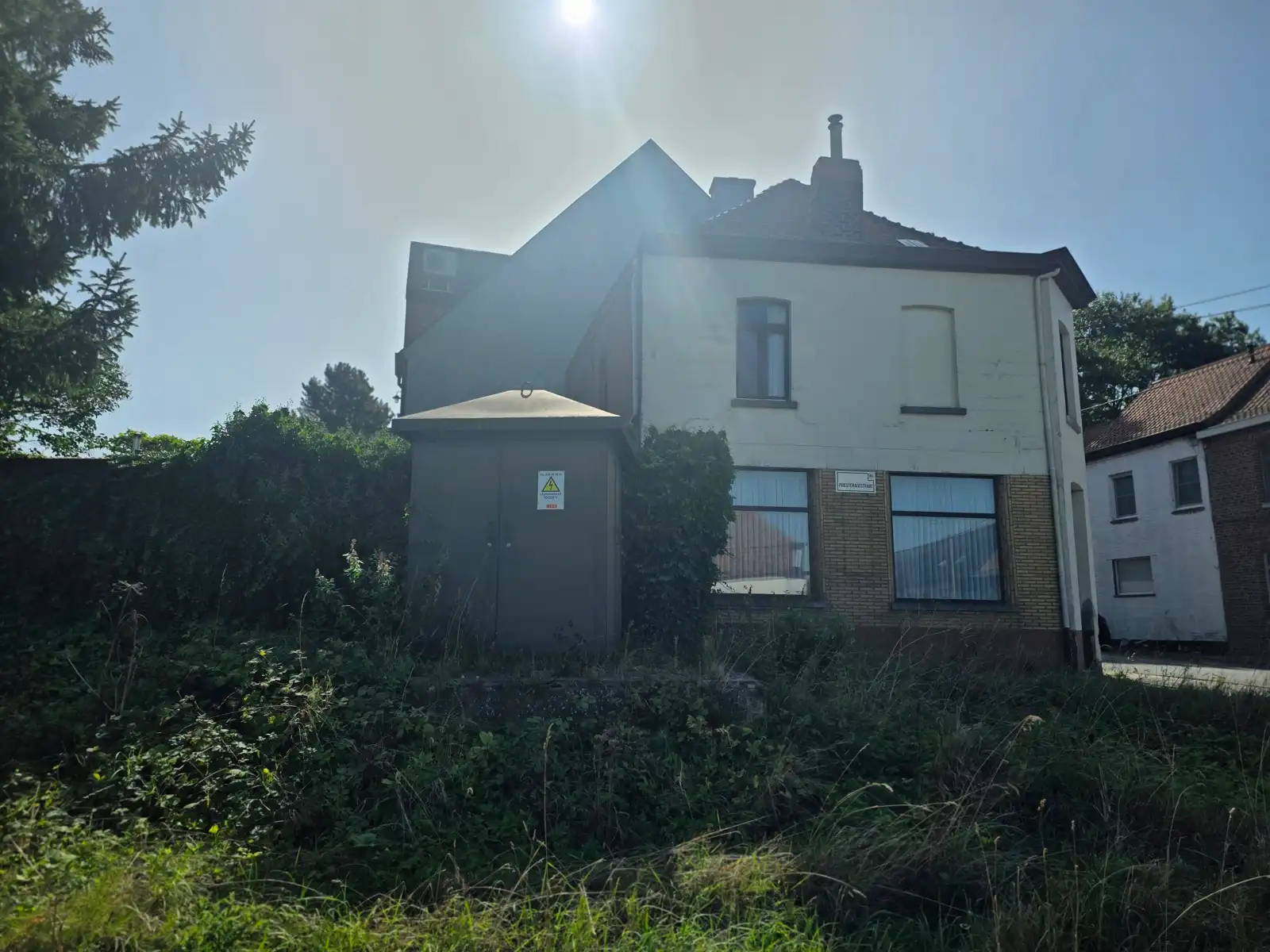 Te renoveren woning met mooie tuin!!! foto 4