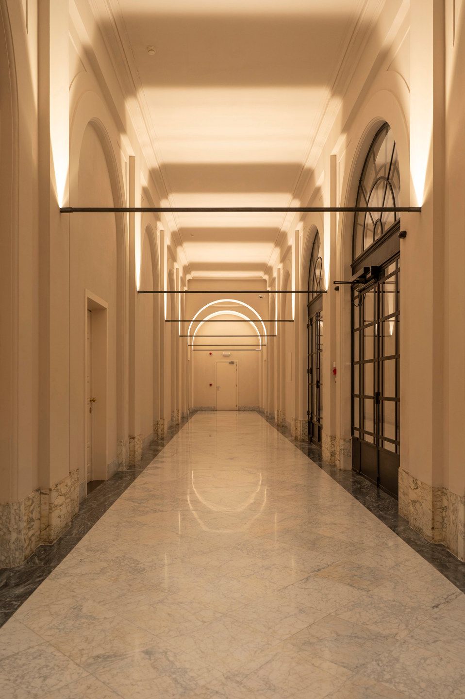 ANTWERPEN CENTRUM - Exclusief appartement met grandeur! foto 4