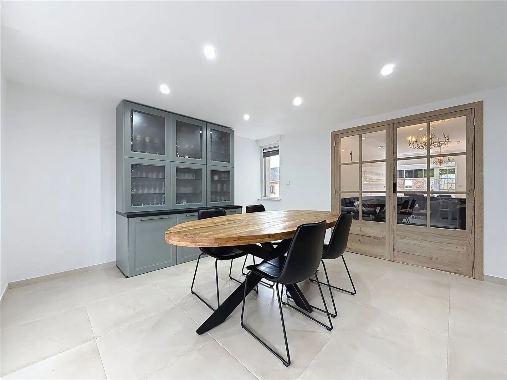 Ruime gerenoveerde woning, 5 slpks, 2 bdks, tuin, 11a 11ca  foto 43