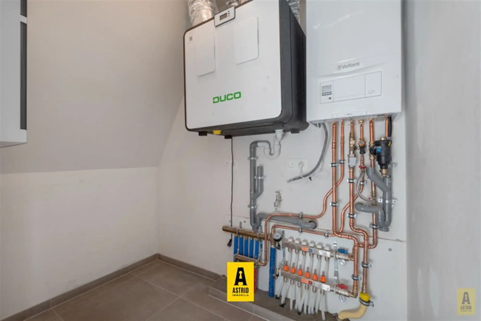 Ruim en zonnig nieuw appartement met mooie terrassen vlakbij zee! foto 16