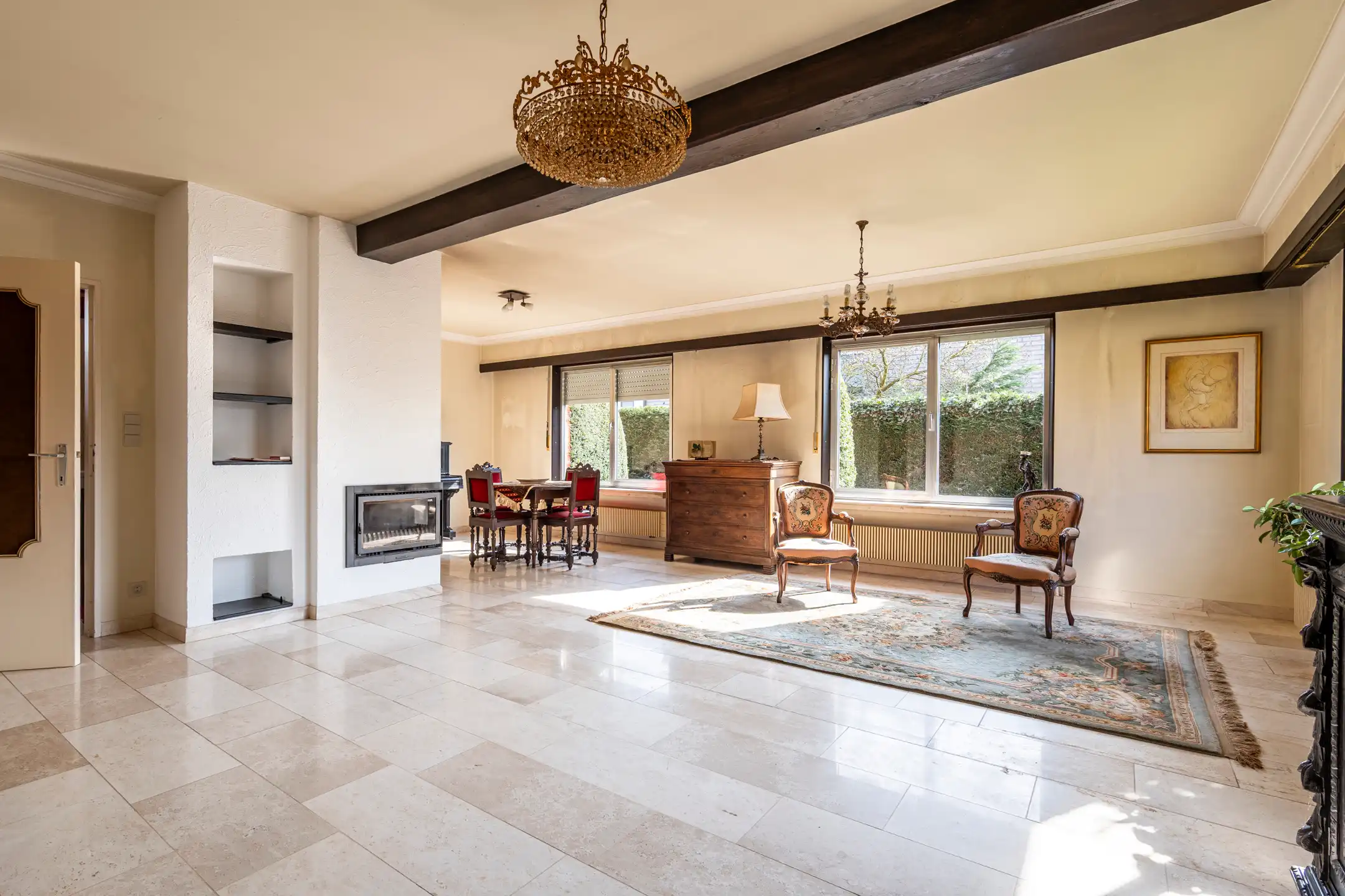 Laagbouwwoning met 4 slks, garage in kindvriendelijke wijk foto 5