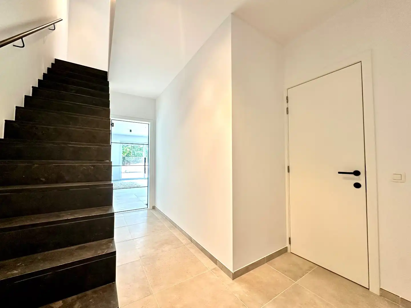Prachtige woning te huur in Heers met drie slaapkamers  foto 2