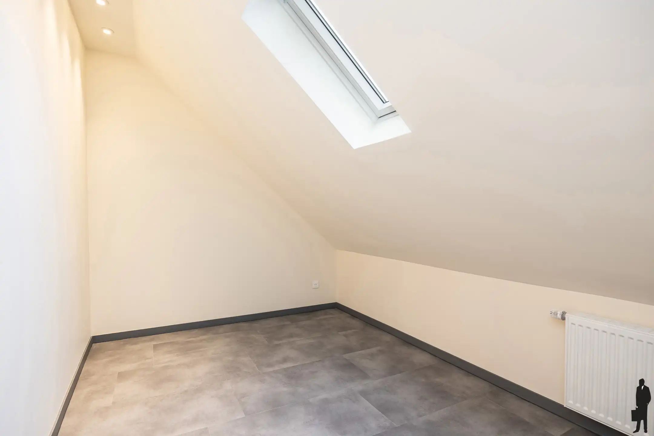 Volledig gerenoveerd stadswoning met 4 slpk en stadstuin! foto 13