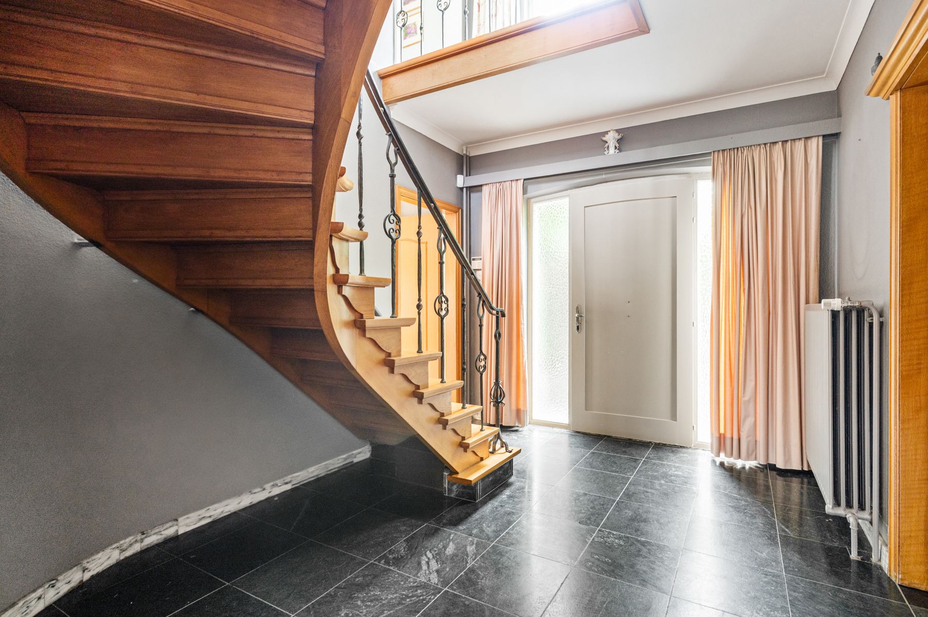 Top gelegen villa te koop op 1683 m2 grond foto 6