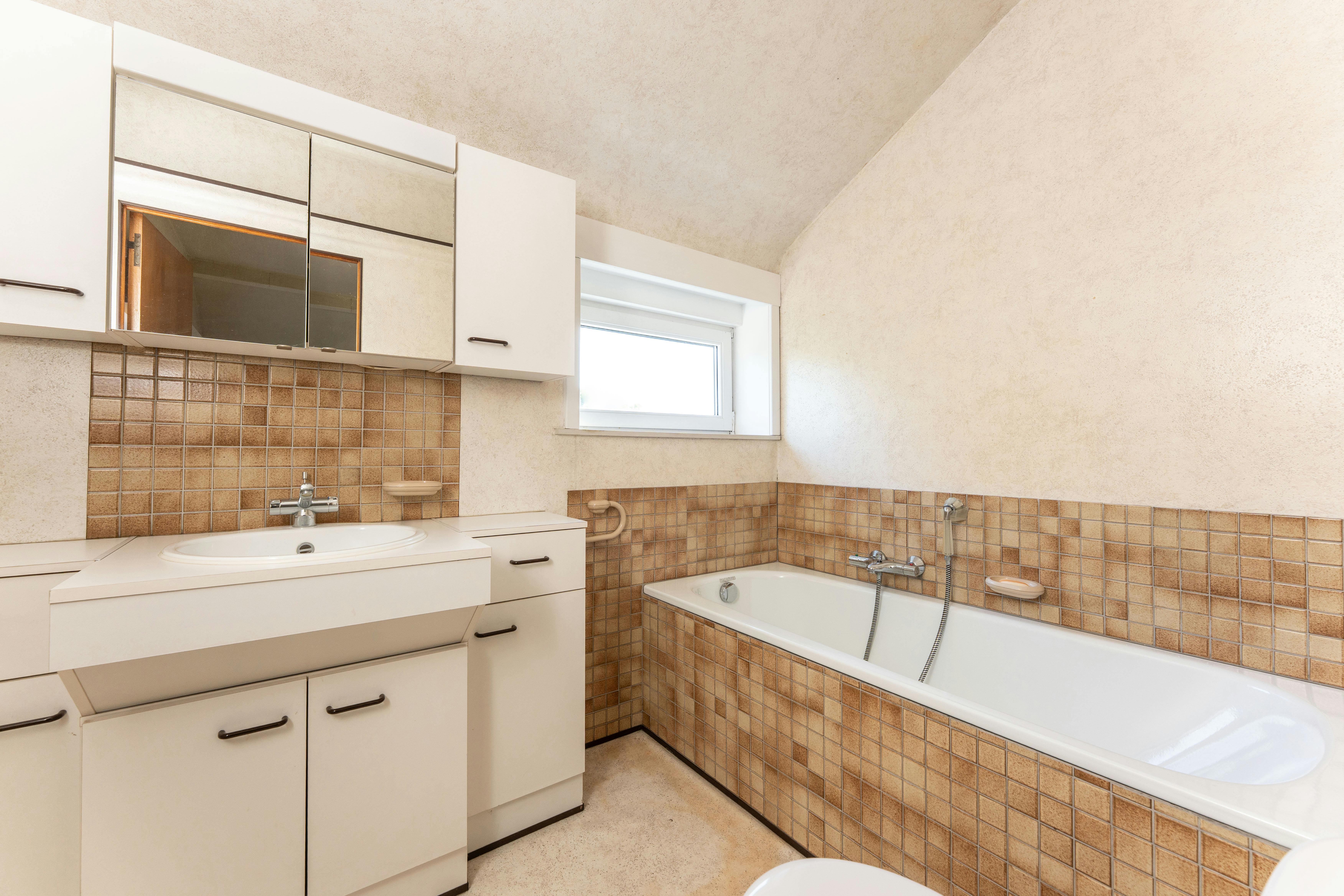 Vrijstaande villa met potentieel in Merellaan te Kortrijk foto 20