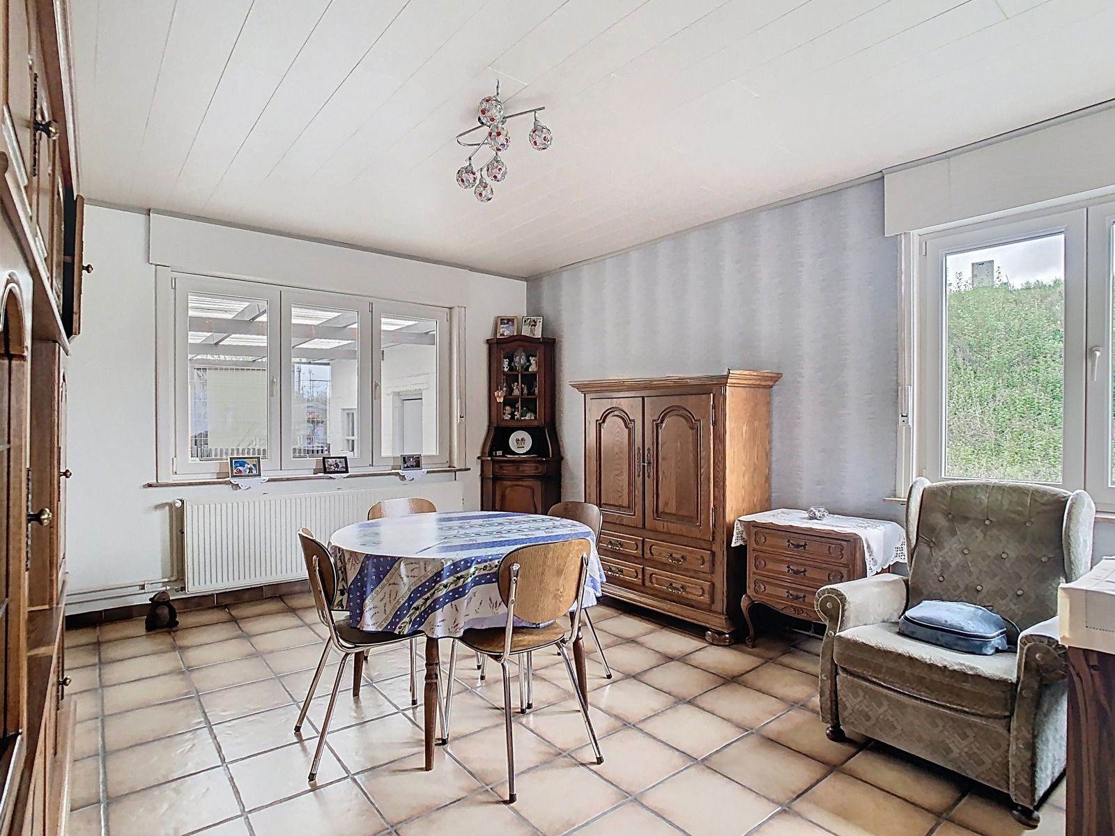 Rustig gelegen, Ruime HOB met 3 SLPK, Garage én Grote Tuin! foto 6