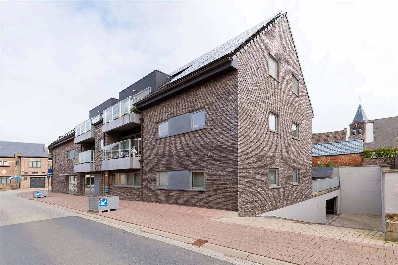 Autostaanplaats in residentie Crommelinck te Erpe-Mere! foto 3