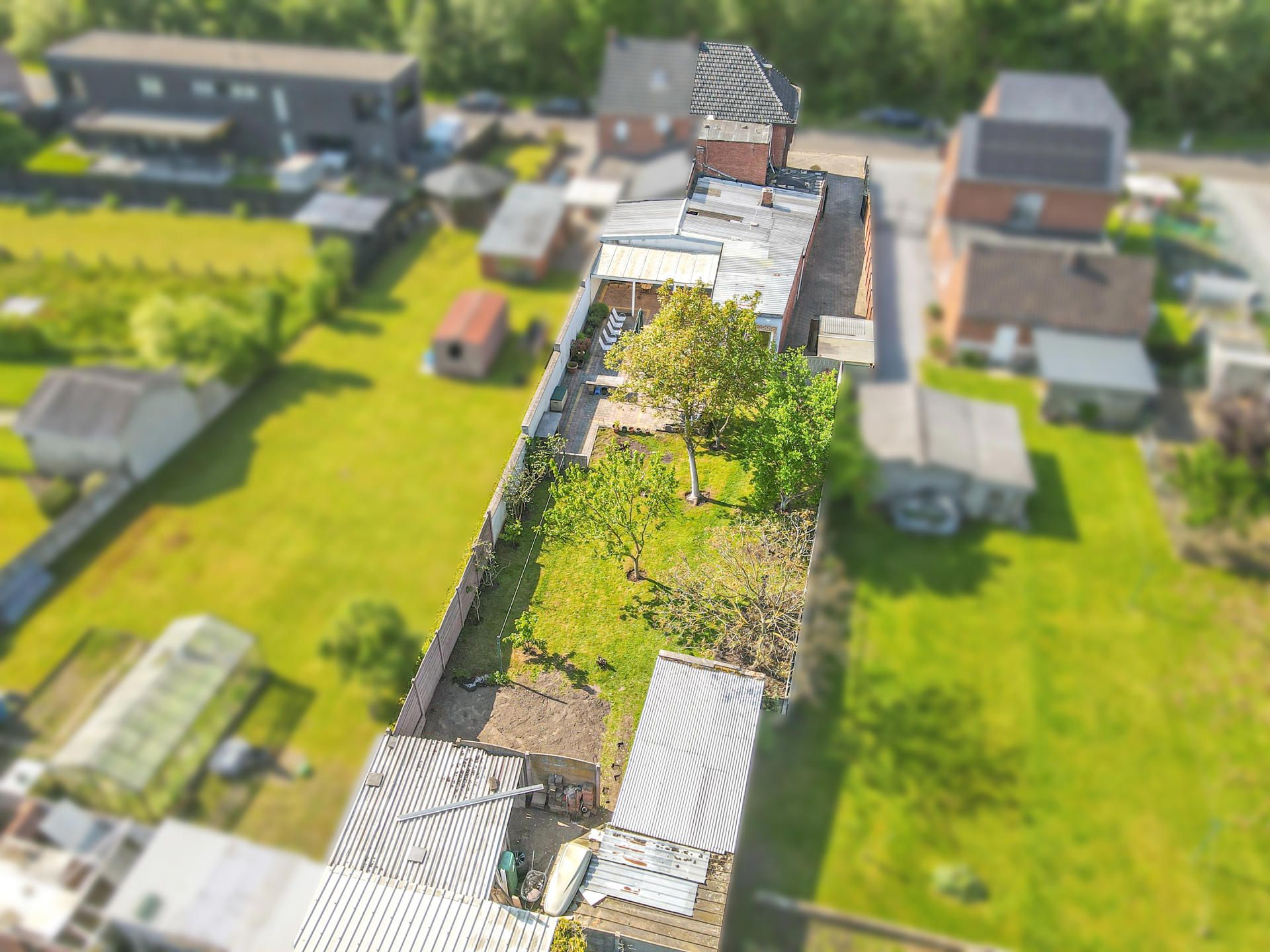 Zeer ruime woning met 5 slaapkamers vlakbij het ziekenhuis foto 44