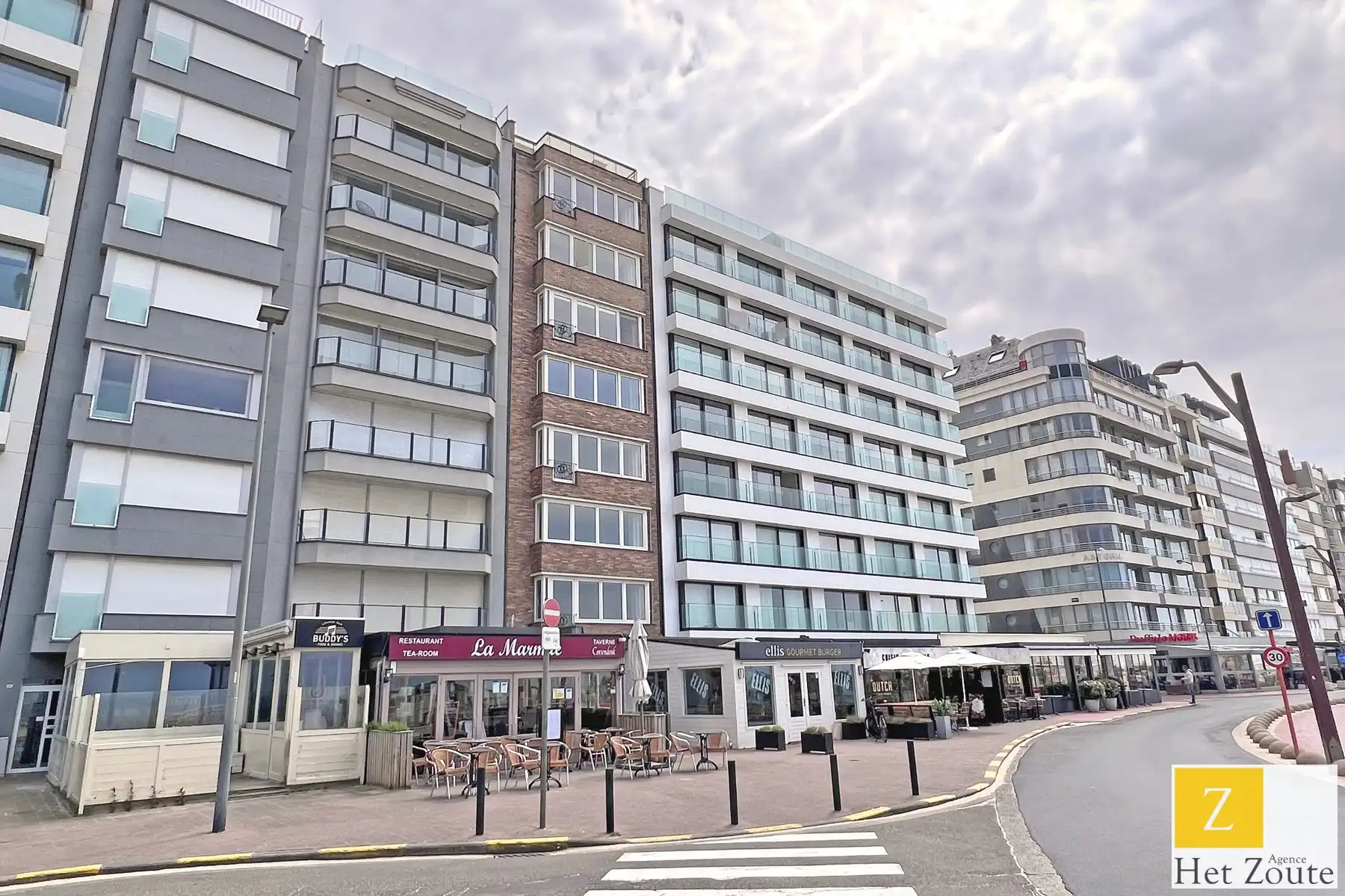 Drie-slaapkamer appartement aan het Rubensplein te Knokke foto 17