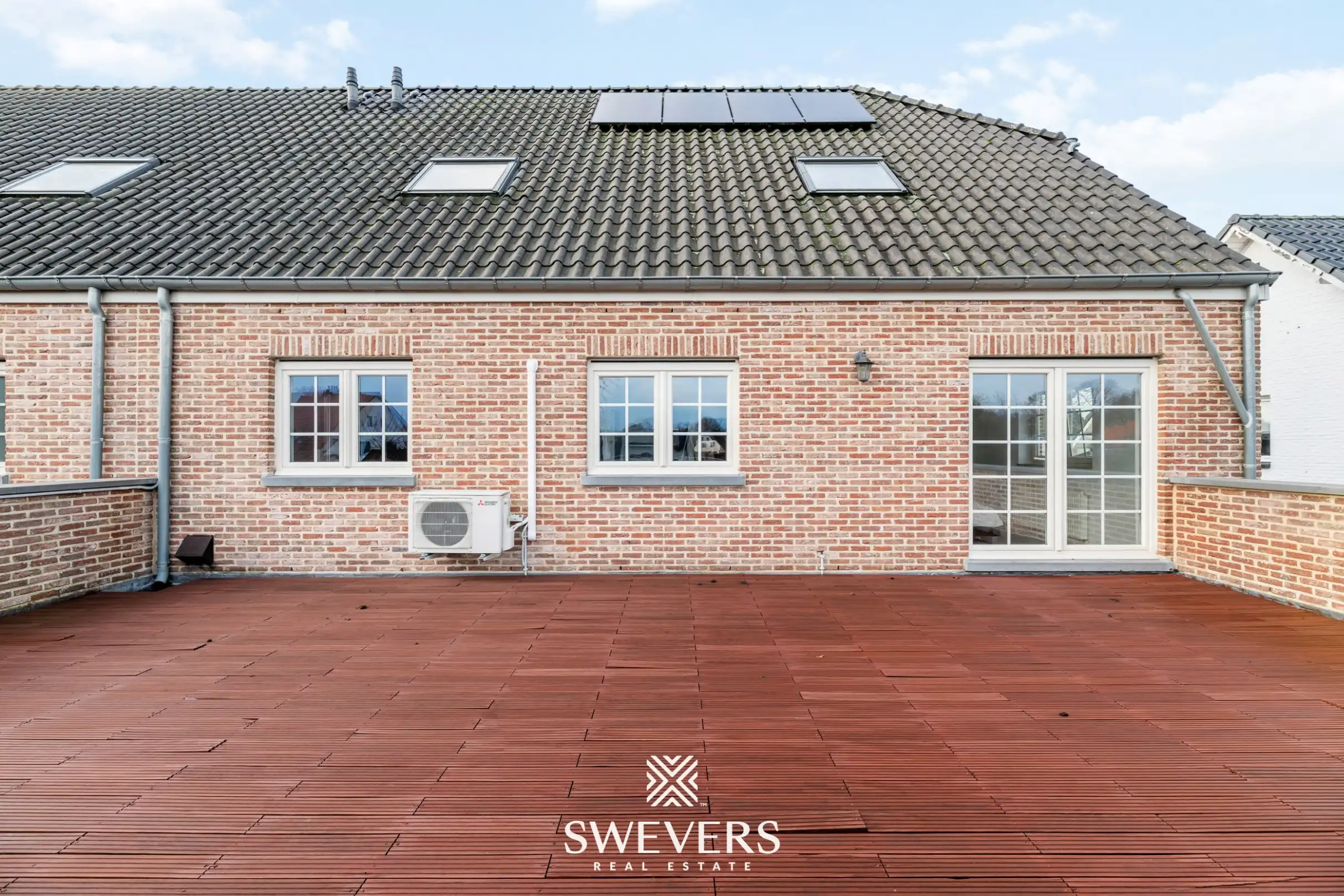 Rustig gelegen energiezuinige halfopen woning met 6 slaapkamers foto 16