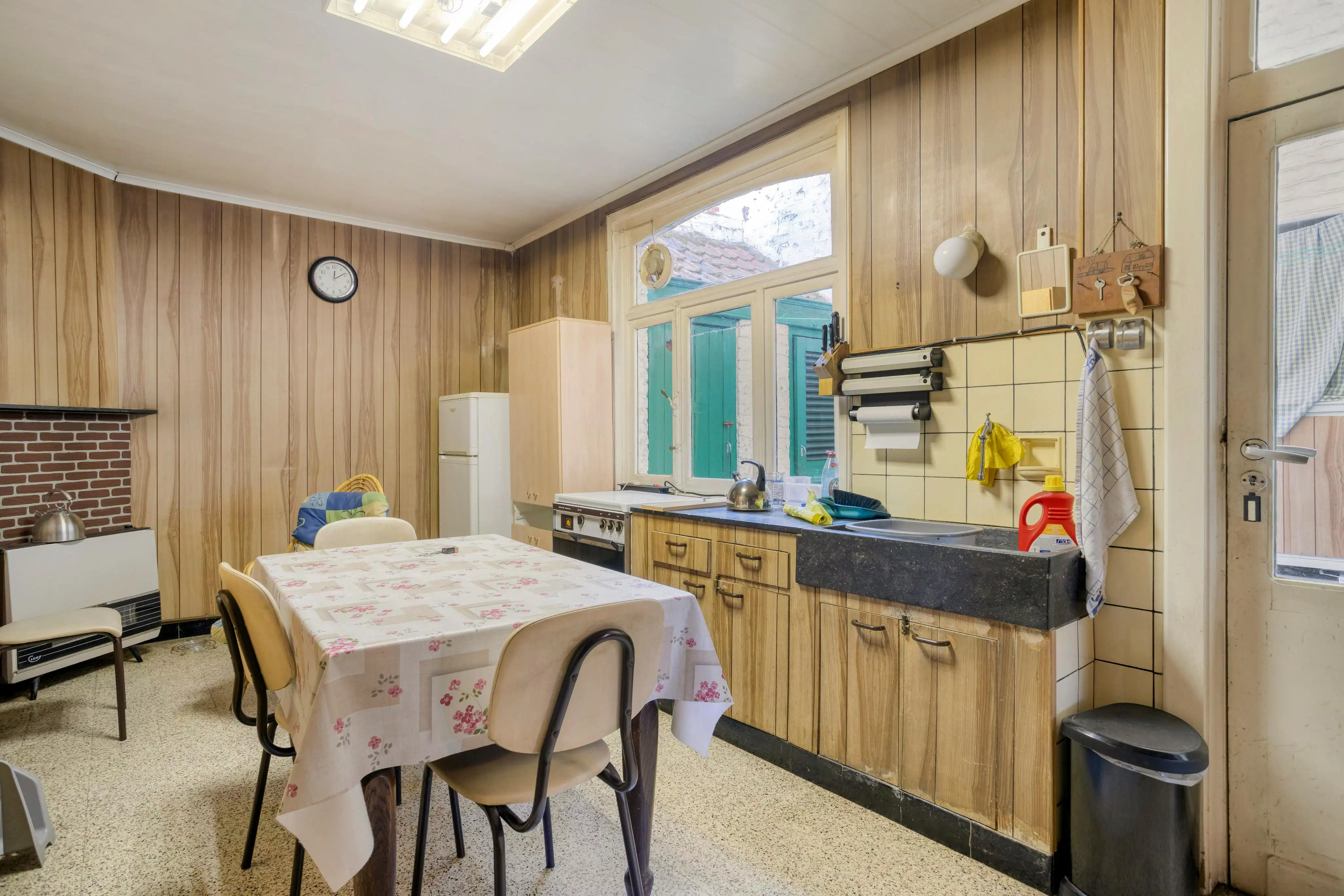 Te renoveren woning in de Vredestraat 20 te Izegem  foto 6