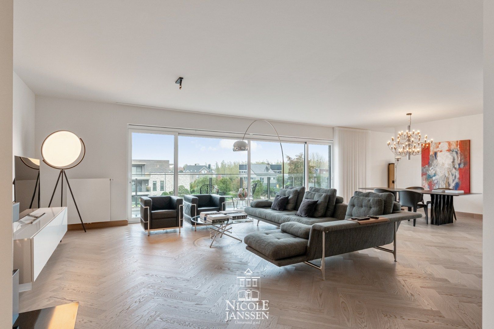 Exclusief penthouse foto {{pictureIndex}}