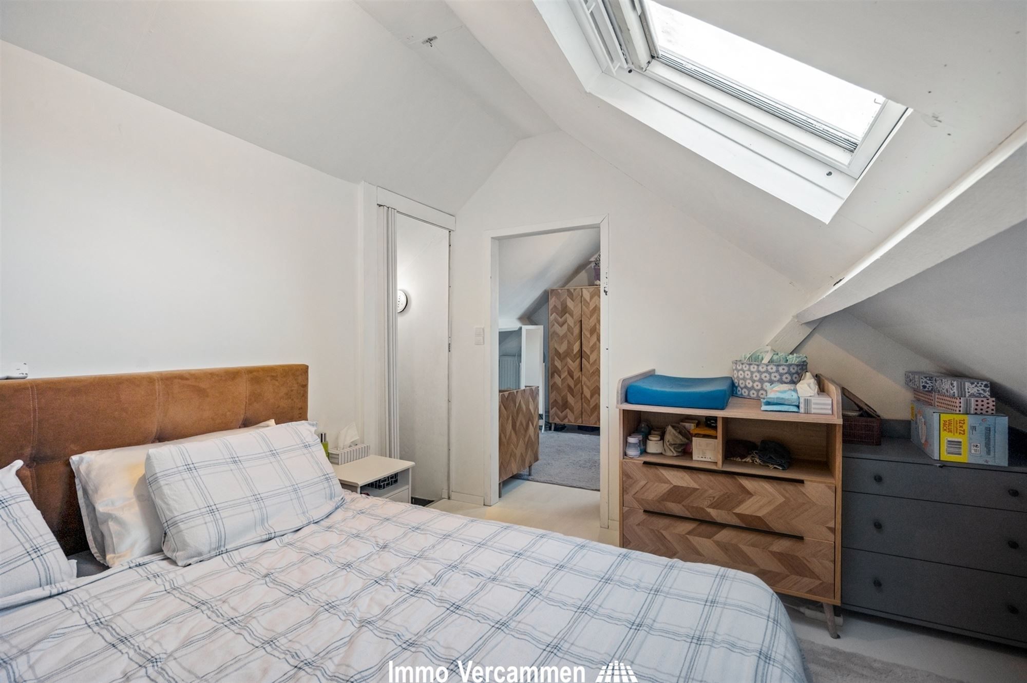 Te renoveren, charmante woning te Schriek foto 7