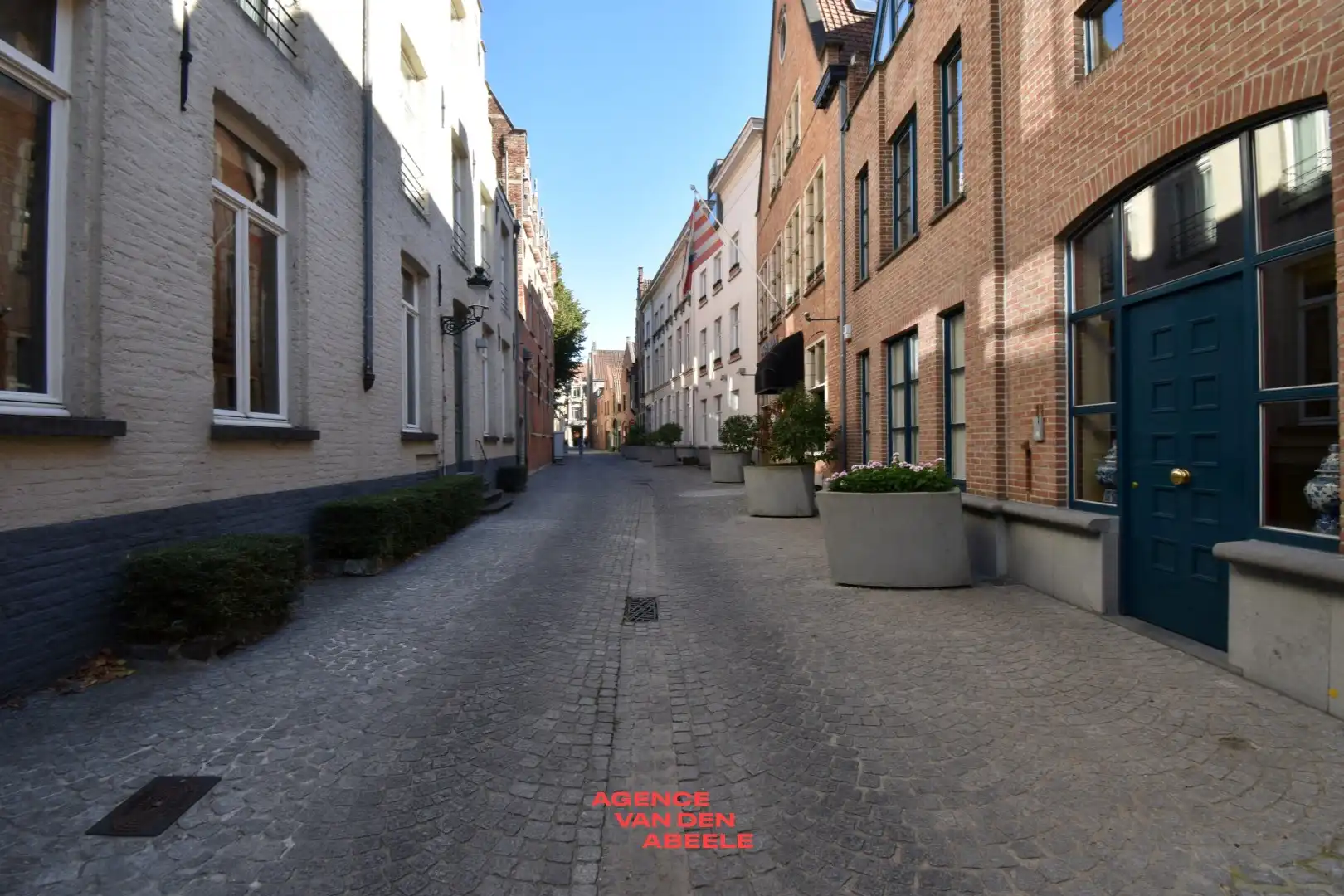 Klassevolle woning met 3 slaapkamers en tuin te Brugge  foto 27