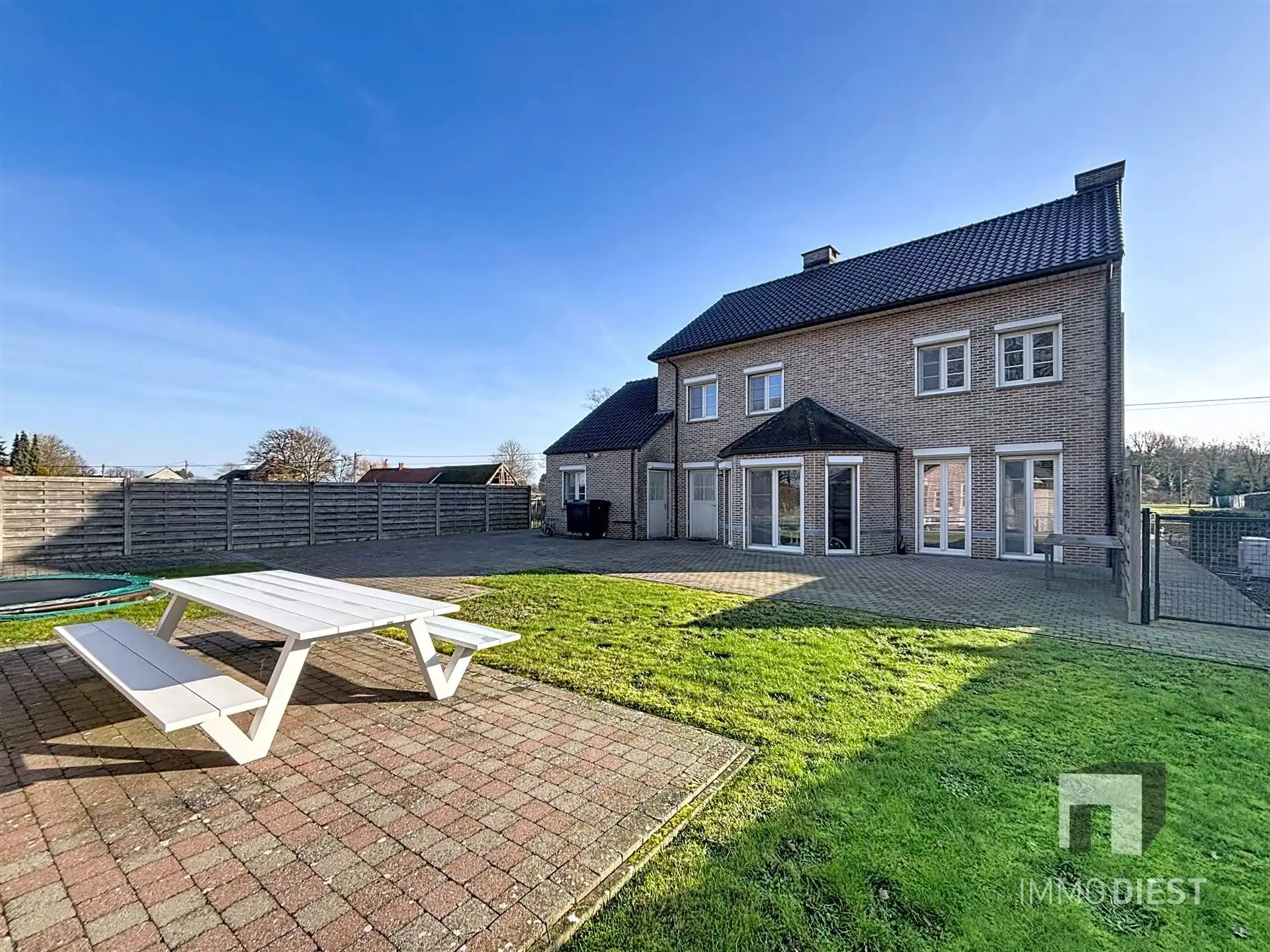 Klasse villa met moderne inrichting in Paal foto 3