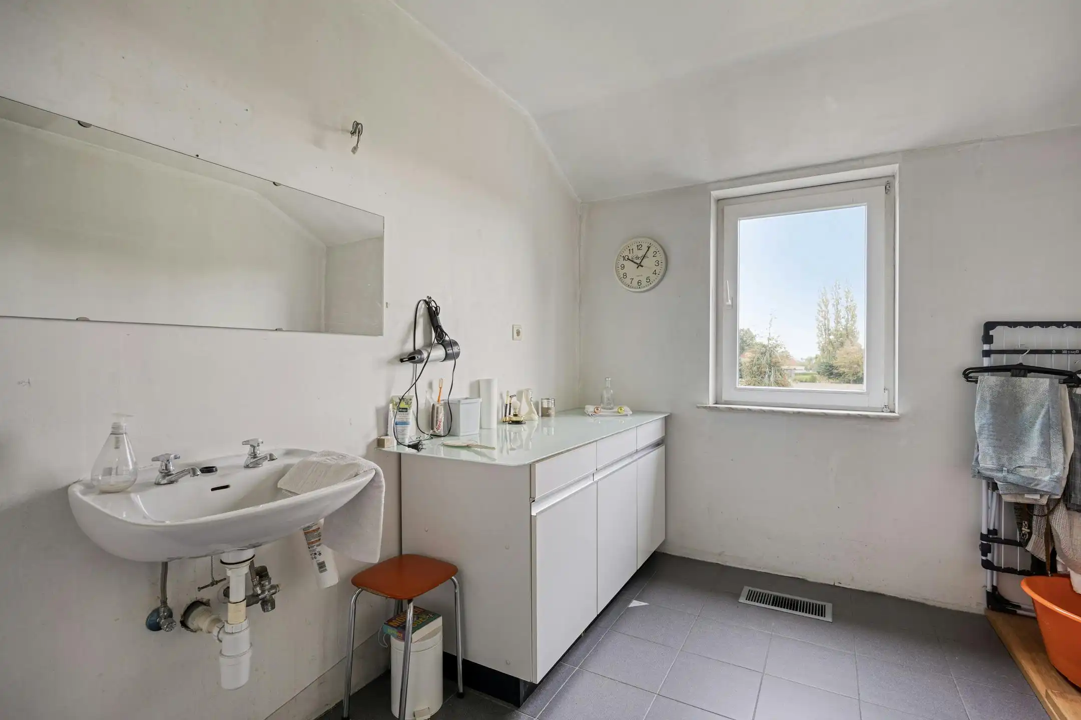 Ruime woning met tuin en handelsruimte of kantoor op glvl foto 14