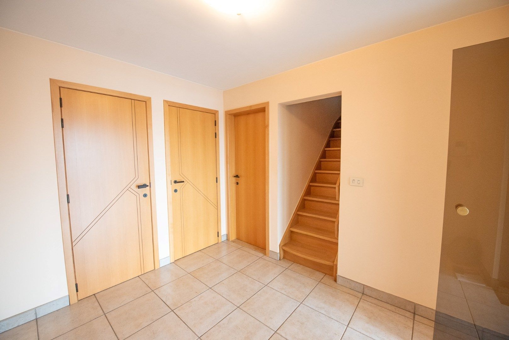 Ruim duplex appartement met terras en garage in centrum Zulte!  foto 15