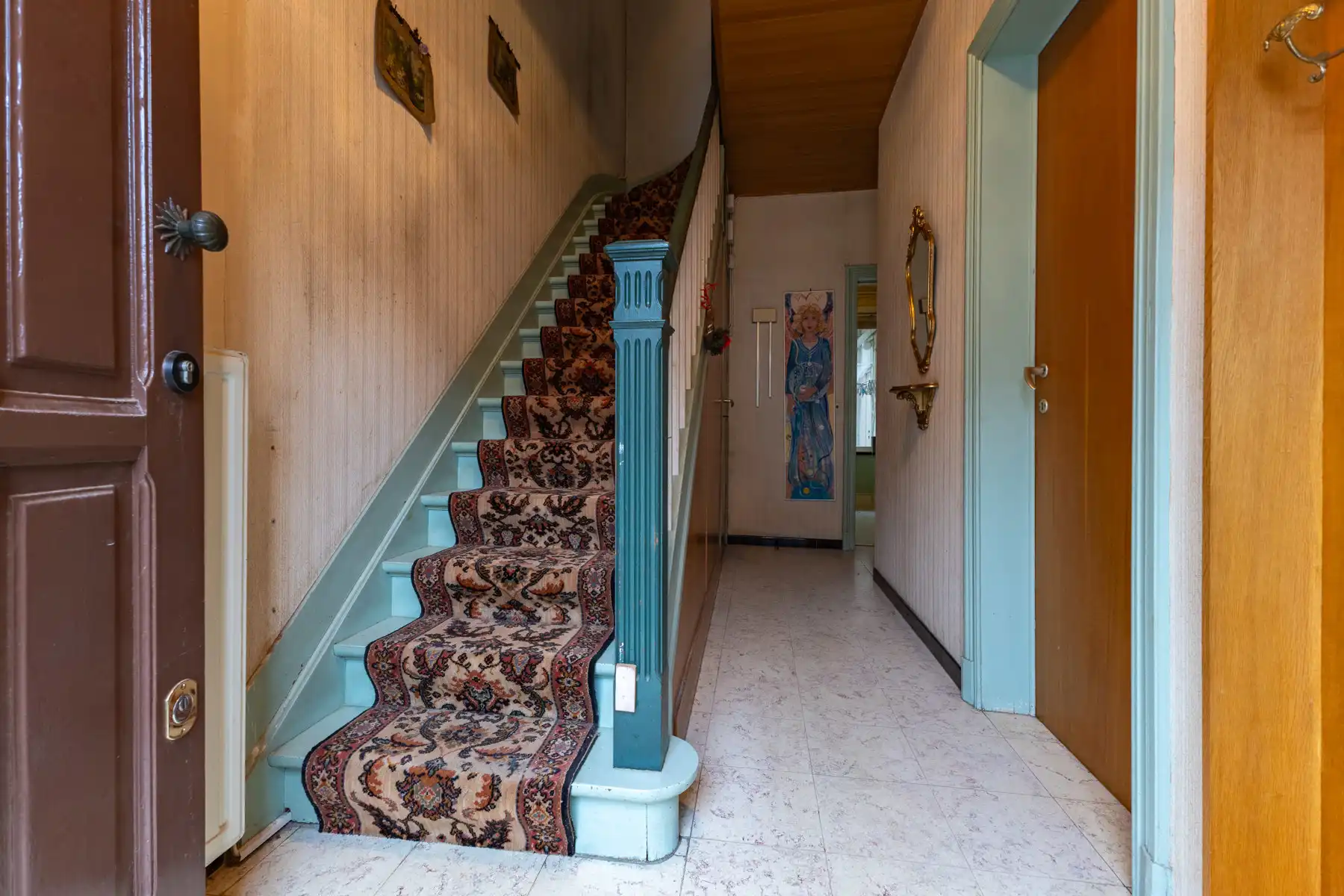 Gunstig gelegen woning met 6 slaapkamers, tuin en garage foto 5