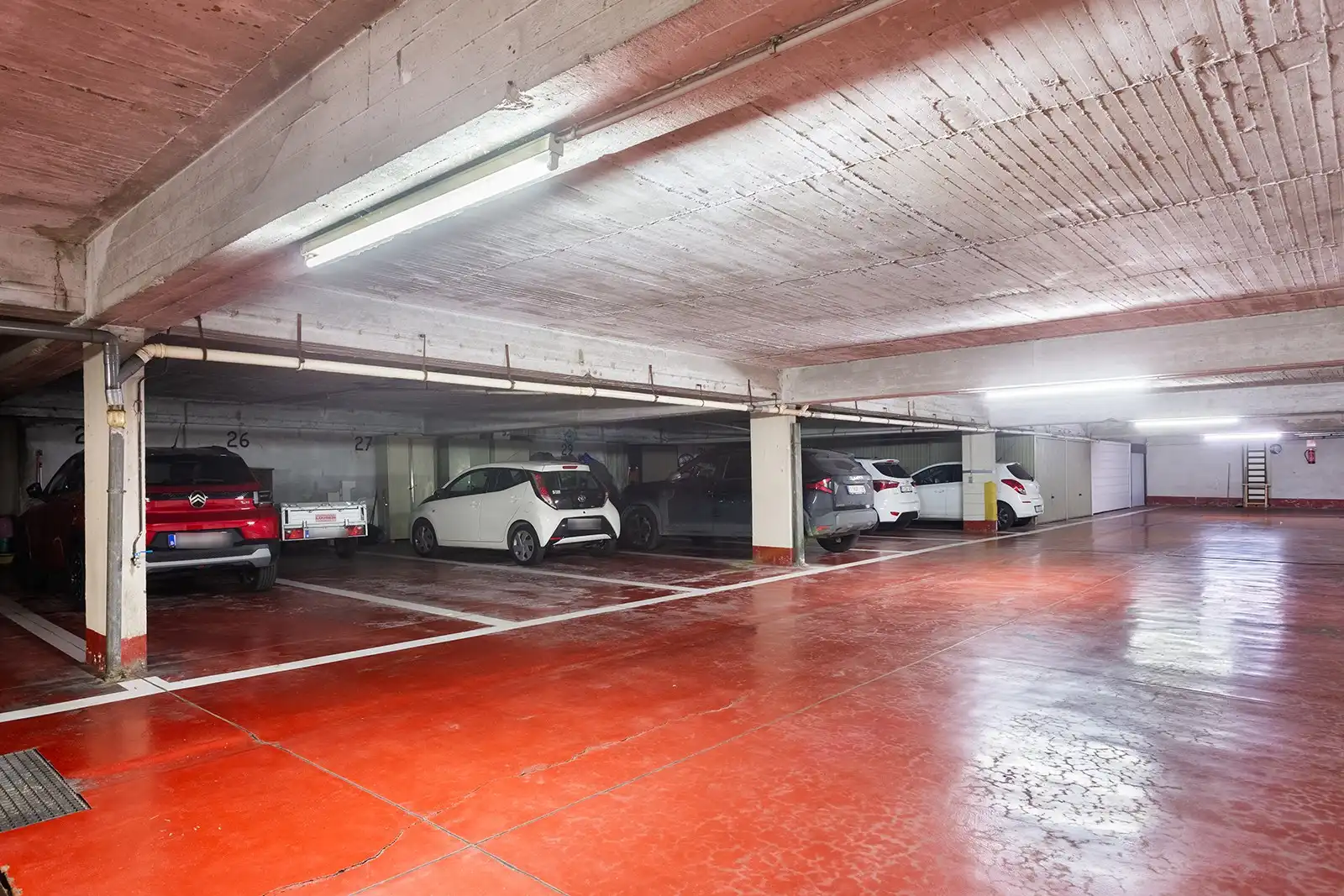 Ruim appartement met 2 slaapkamers, 2 terrassen en garage foto 21
