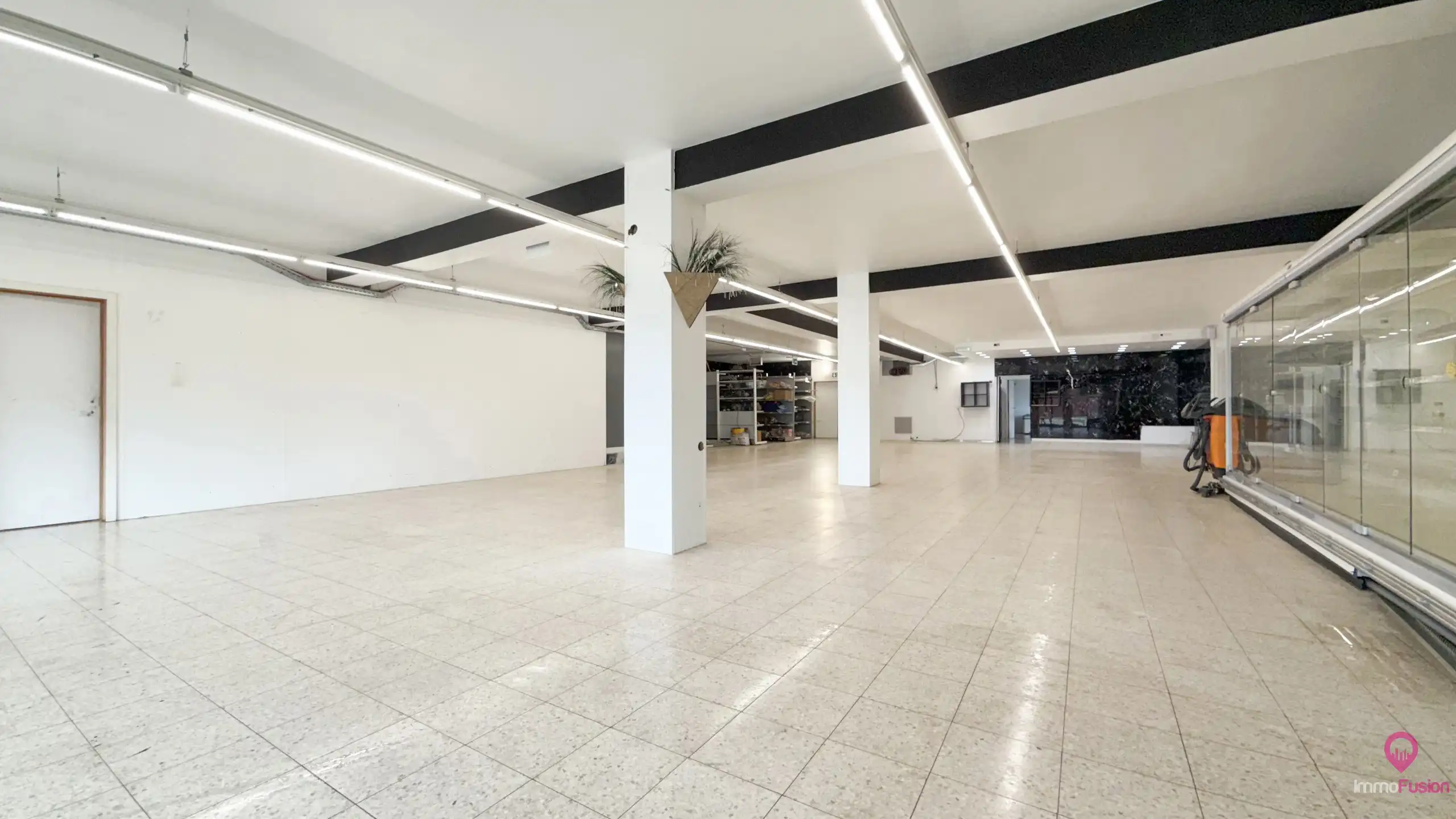 Multifunctioneel handelspand met 2 vergunde studio’s! foto 14