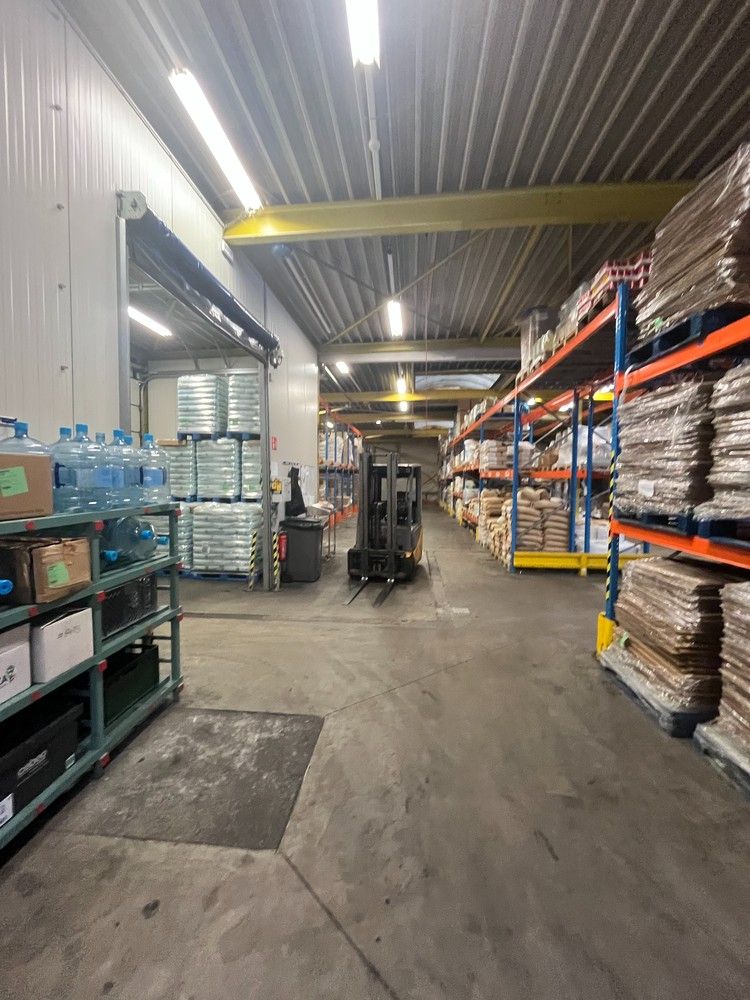 1.144m² Bedrijfsgebouw op 25a38ca foto 23