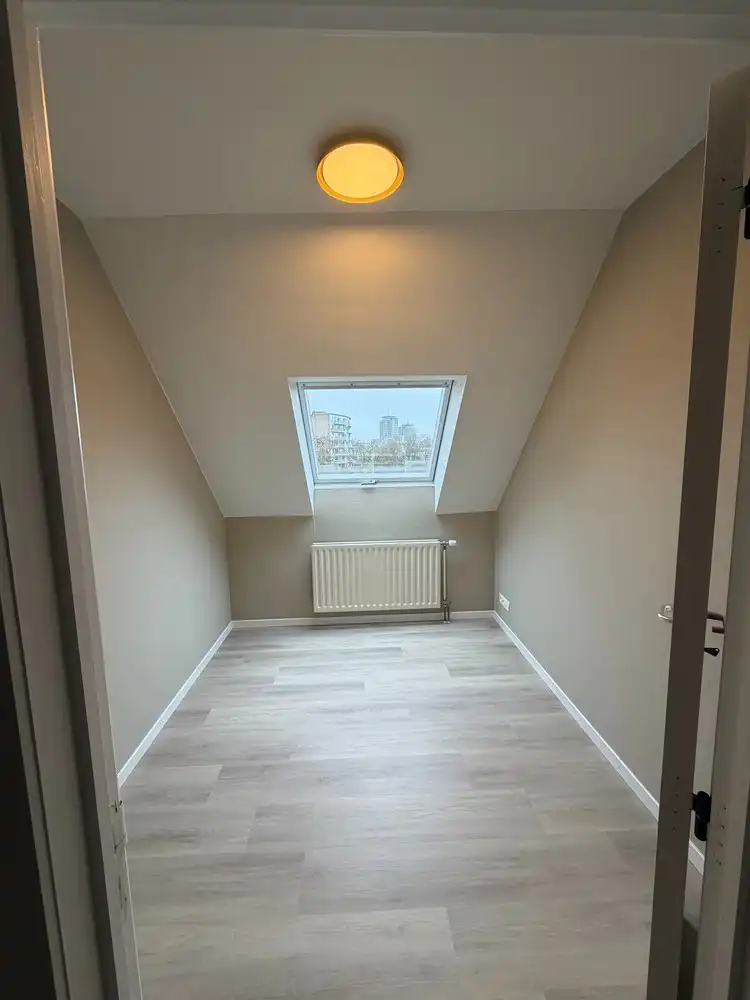 Ruime duplex in hartje Hasselt foto 12