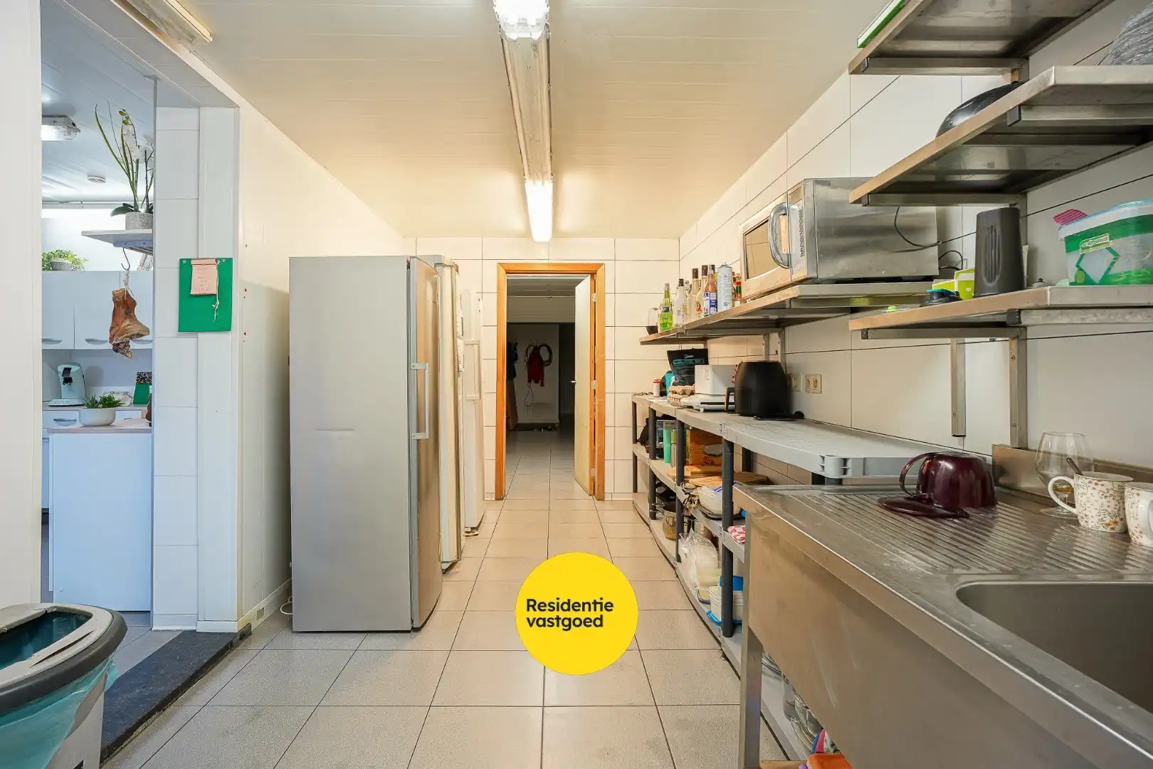 Handelswoning op topligging te Aartrijke foto 6