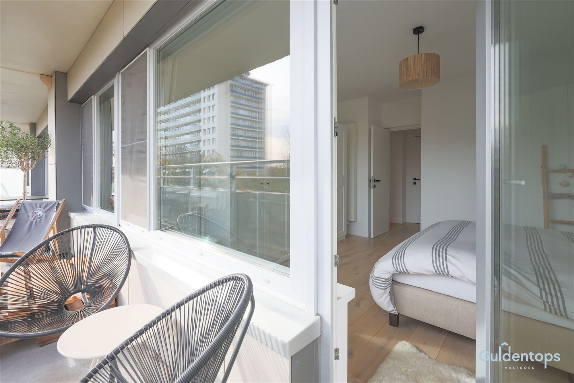 mooi 2 slkpkamerappt op topligging met fantastisch uitzicht foto 17