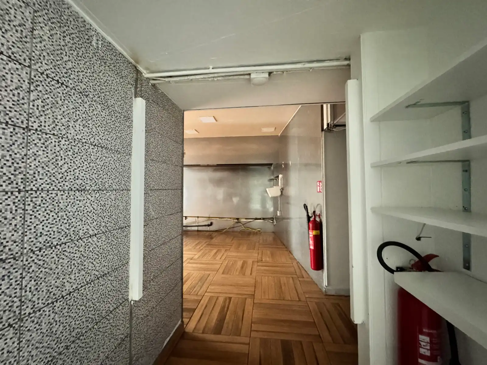 Te huur handelspand in het centrum van Wilrijk  foto 5