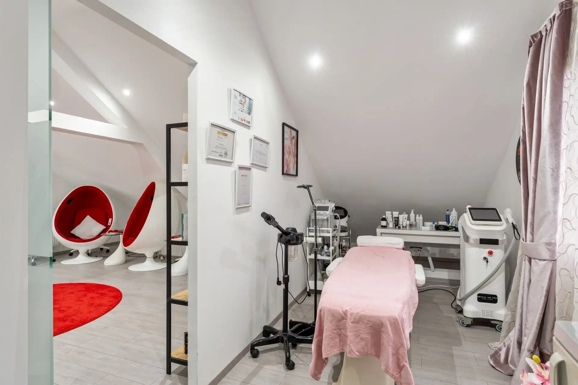 Vrijstaande eengezinswoning te Zelem. foto 5