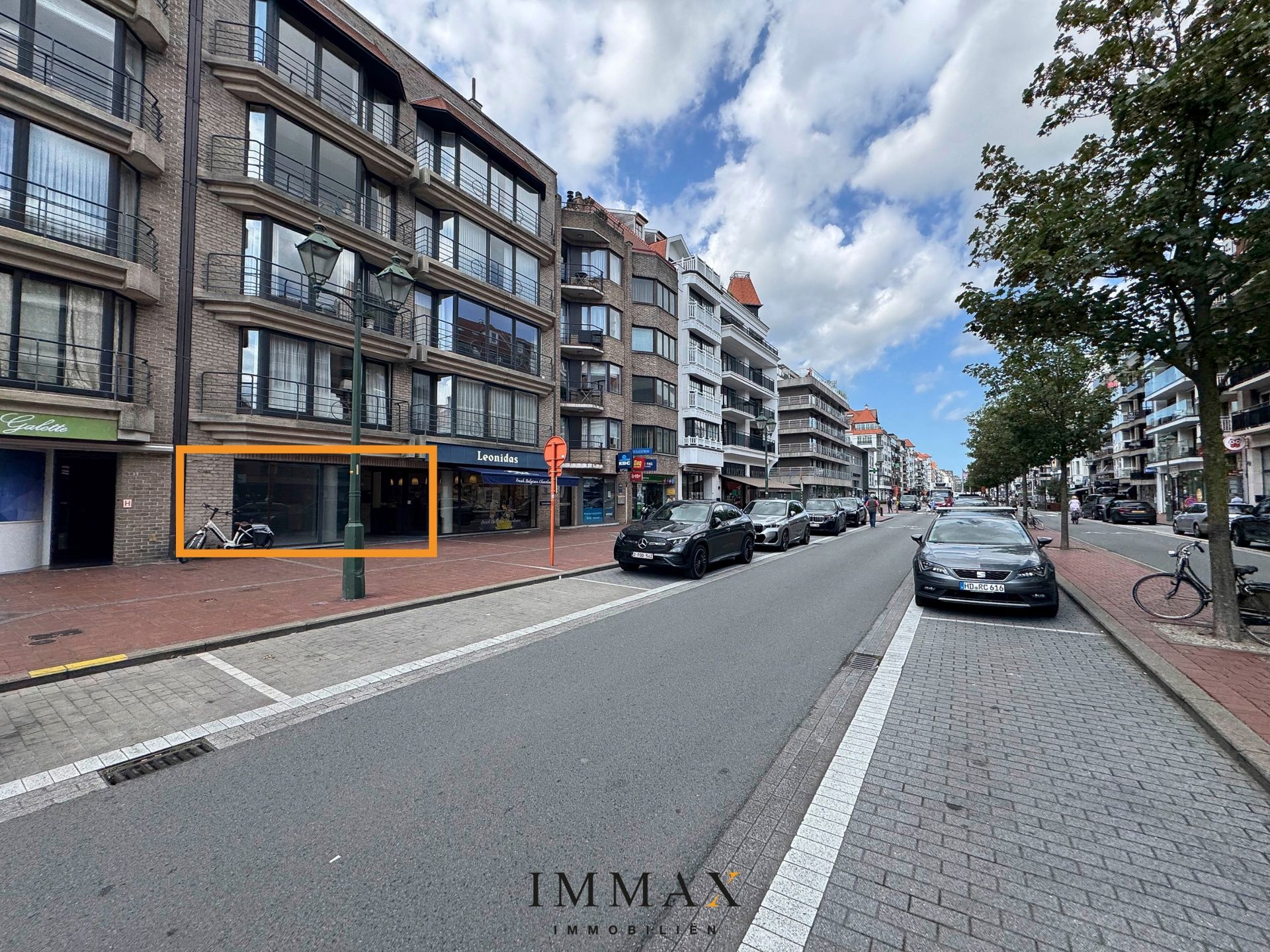 Handelspand met autostaanplaats gelegen te Lippenslaan I Knokke foto 7