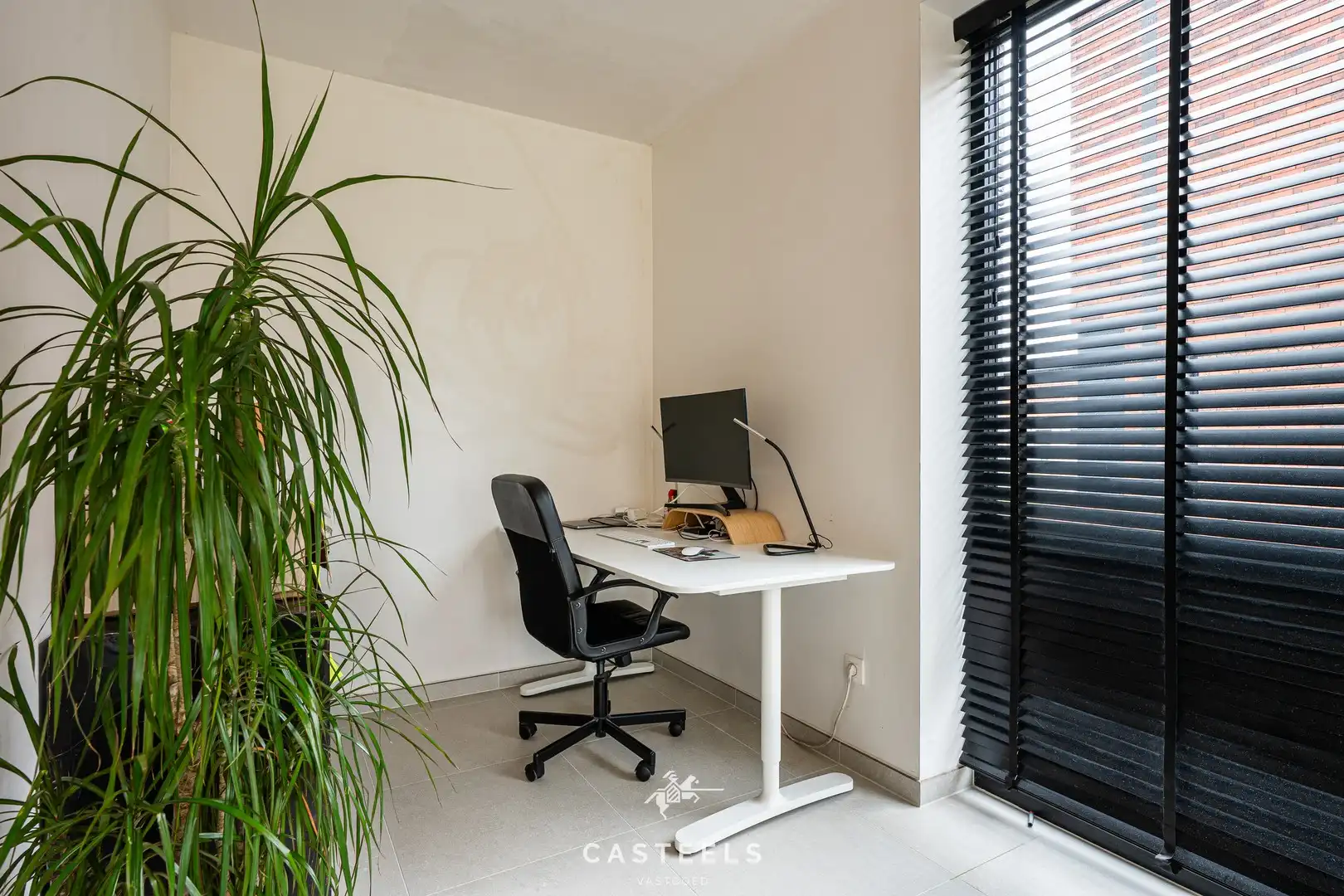 Moderne halfopen gezinswoning met garage te Zwijnaarde foto 7