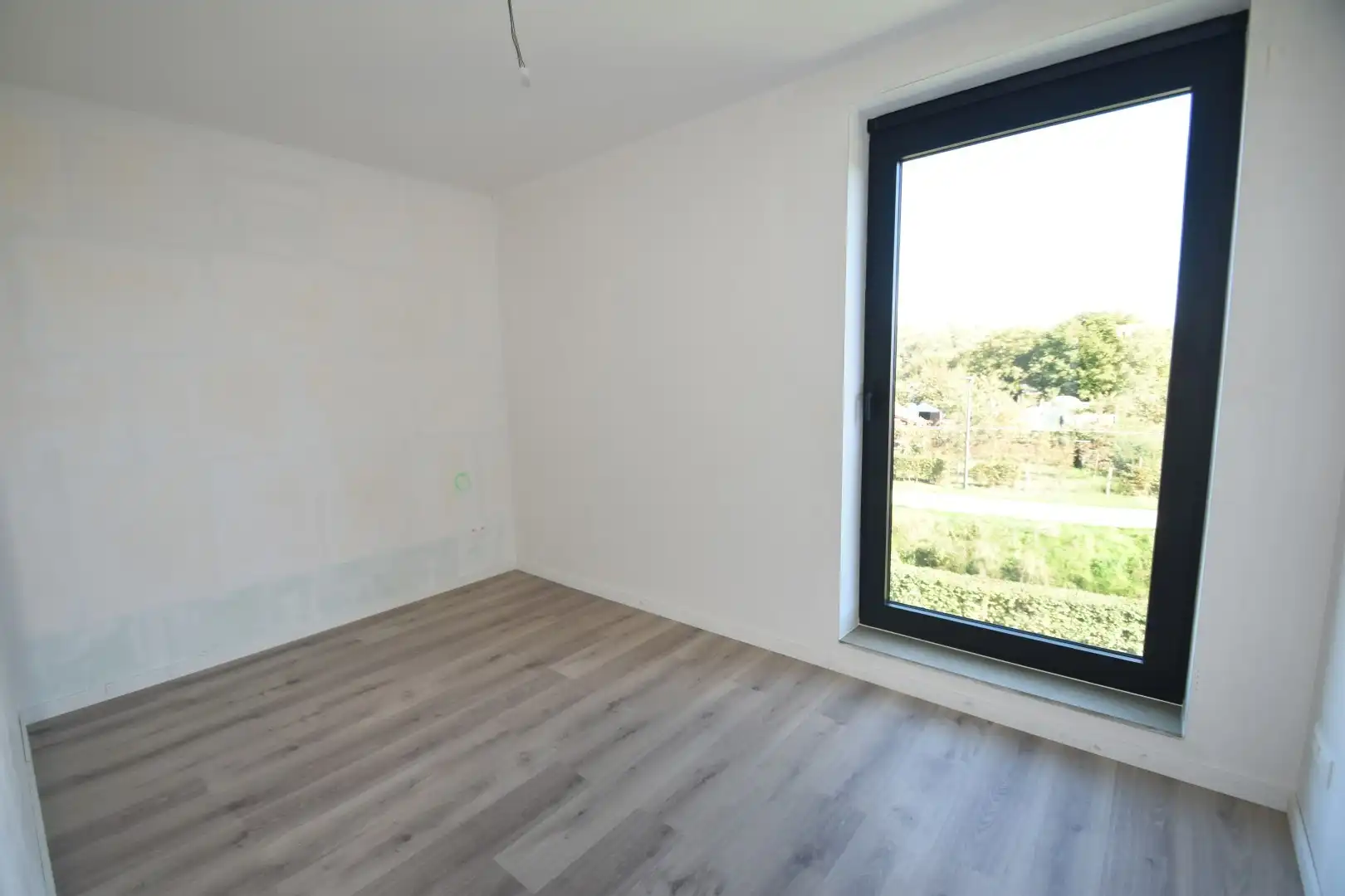Modern ingericht appartement aan rand van centrum foto 15