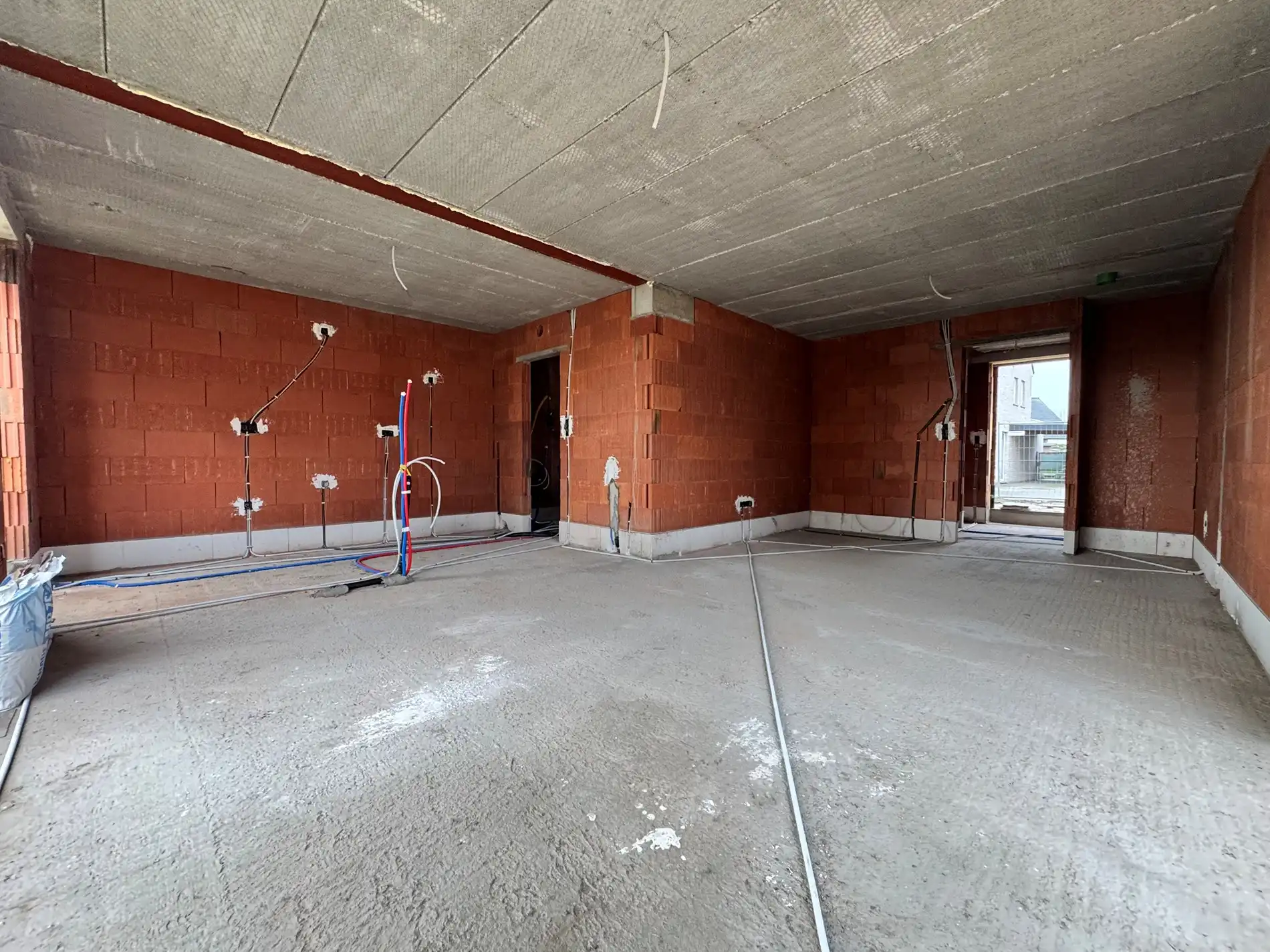 Nieuwbouwwoning met 4 slaapkamers en tuin te Koekelare  foto 12