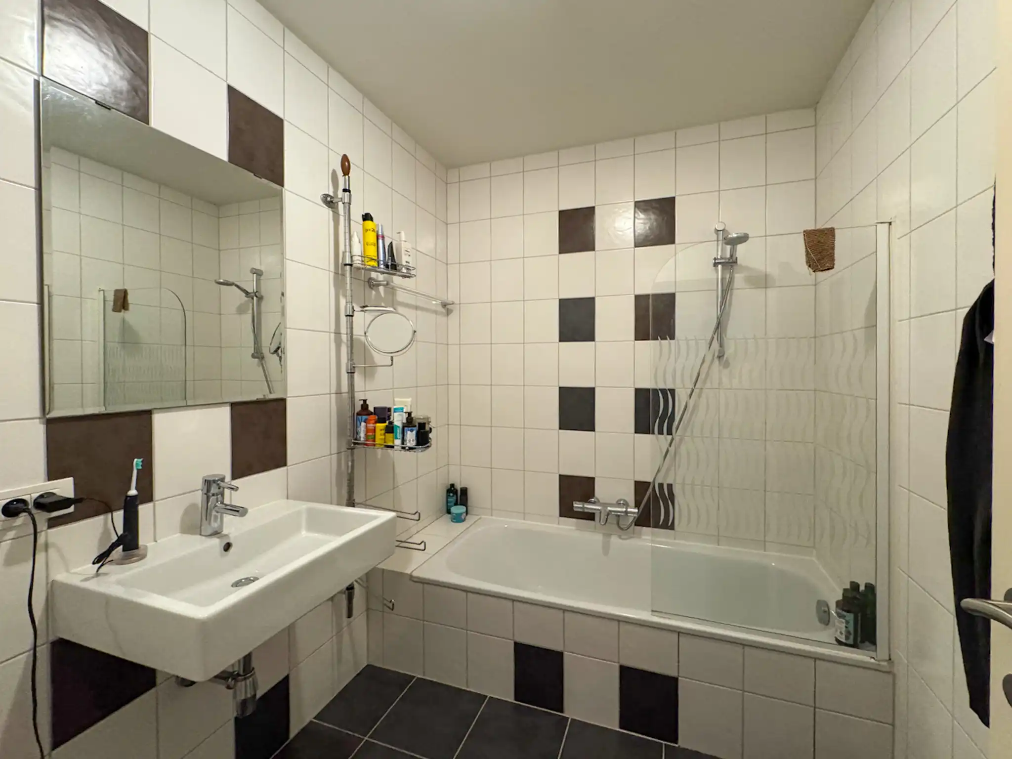 Energiezuinig 2-SLPK appartement met terras foto 3