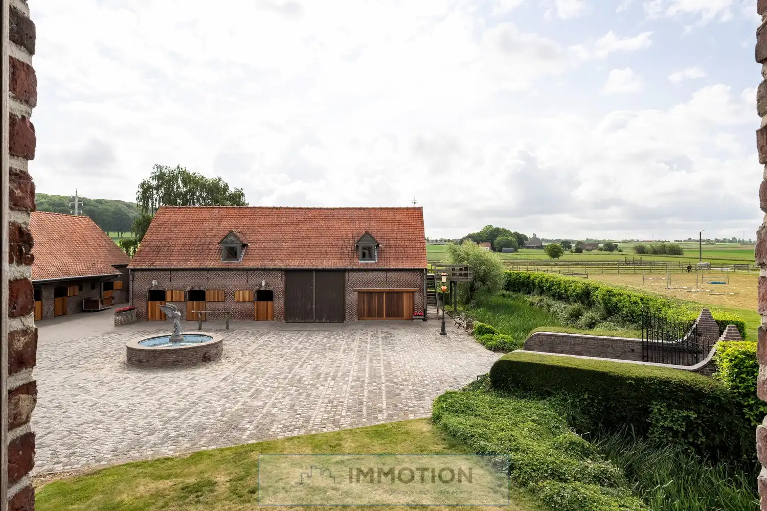 Niké's Hof - Paardenstoeterij met landelijke villa op 3,4 ha foto 23
