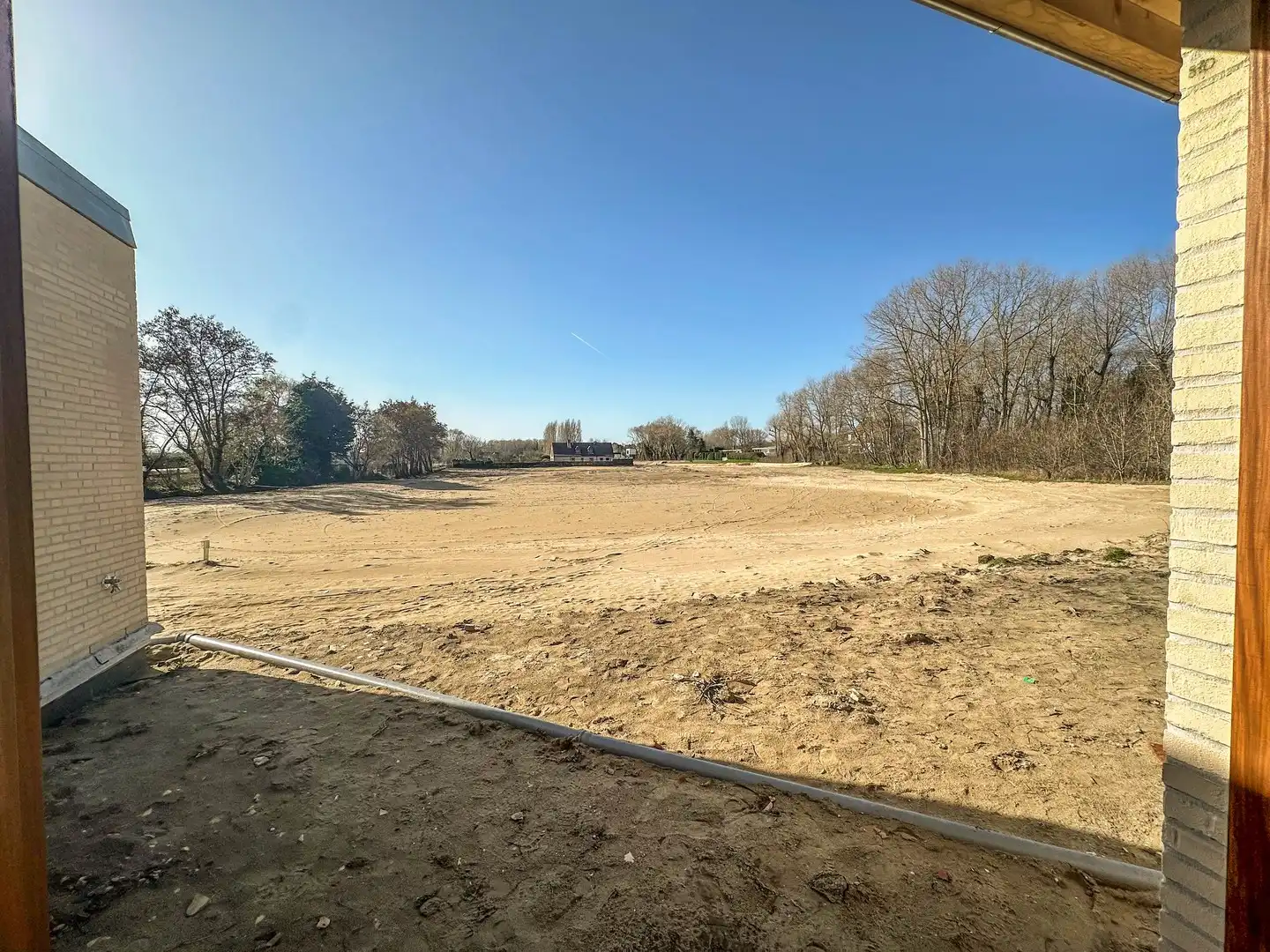 Uniek tuinpaviljoen grenzend aan de beschermde duinen. foto 3