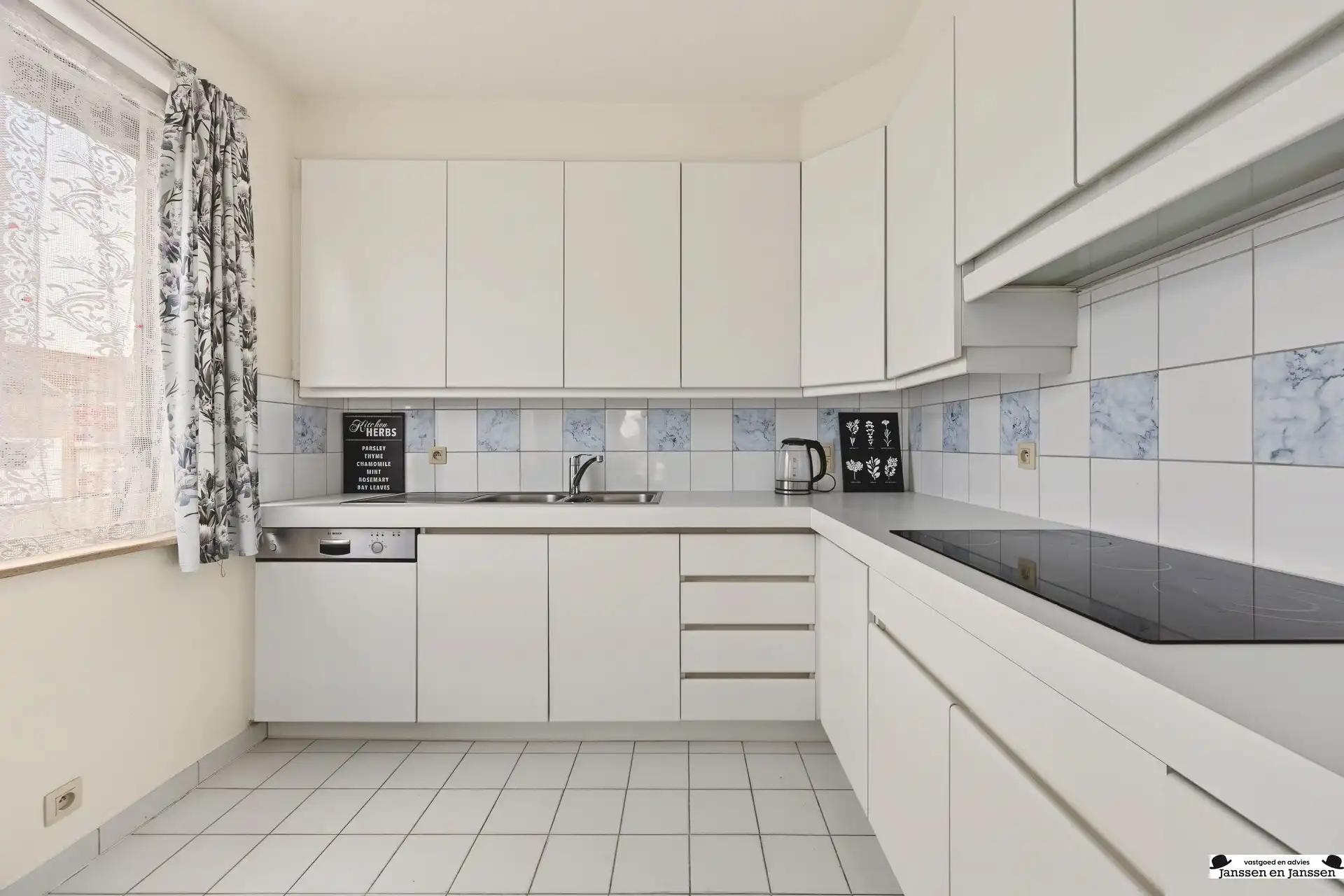 Ruim en lichtrijk appartement met 3 slaapkamers en 125 m² in Brasschaat-Mariaburg foto 5