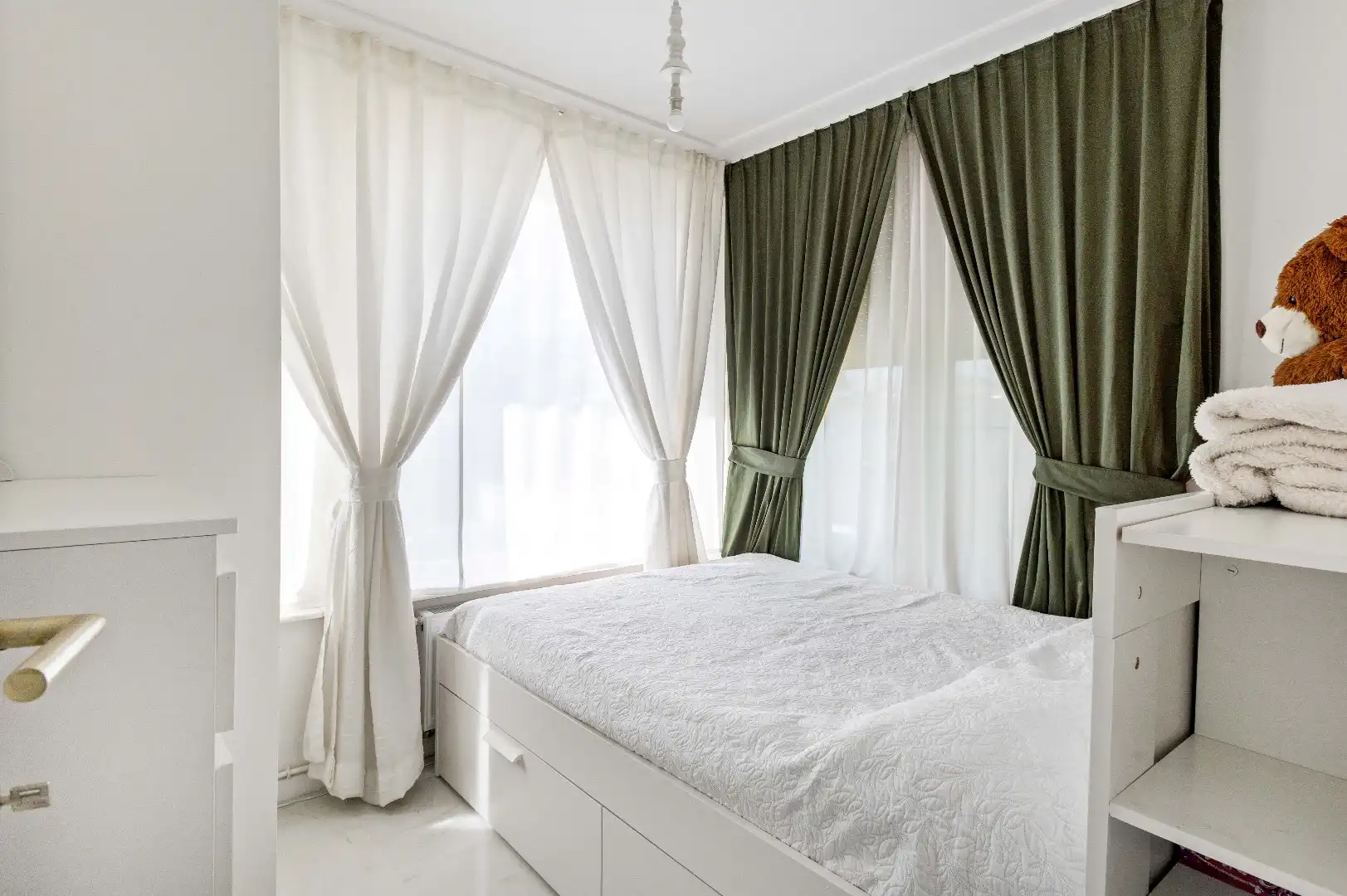 Volledig gerenoveerd appartement met flexibele indeling in Deurne! foto 5