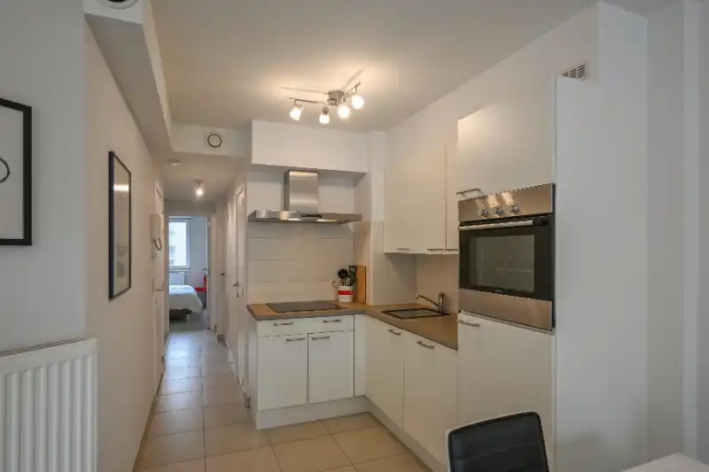 EXCLUSIEF APPARTEMENT  MET LATERAAL ZEEZICHT EN VOLLEDIG INGERICHT foto 7