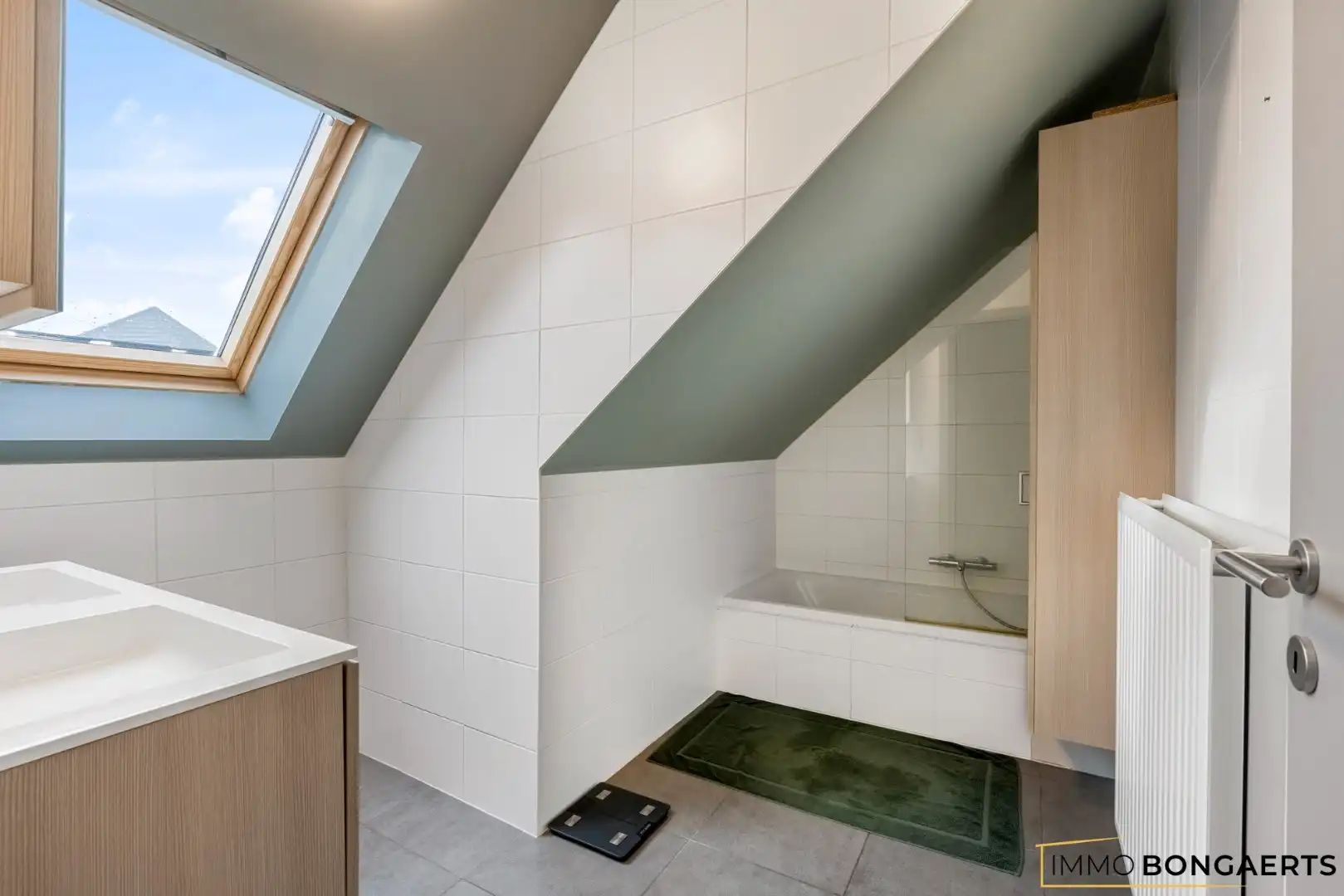 Modern appartement in As foto 14