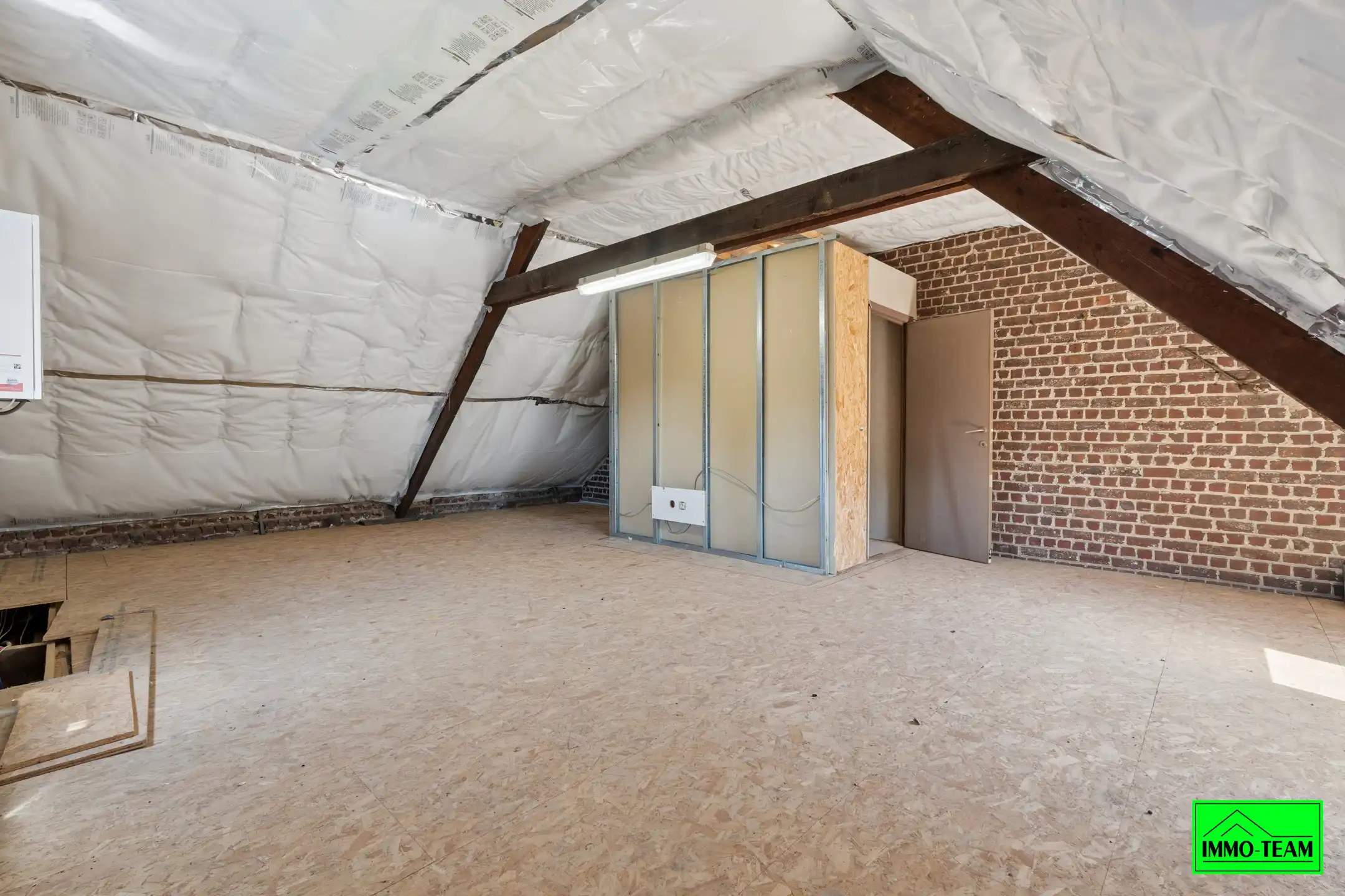 Multifunctioneel pand op strategische locatie foto 25