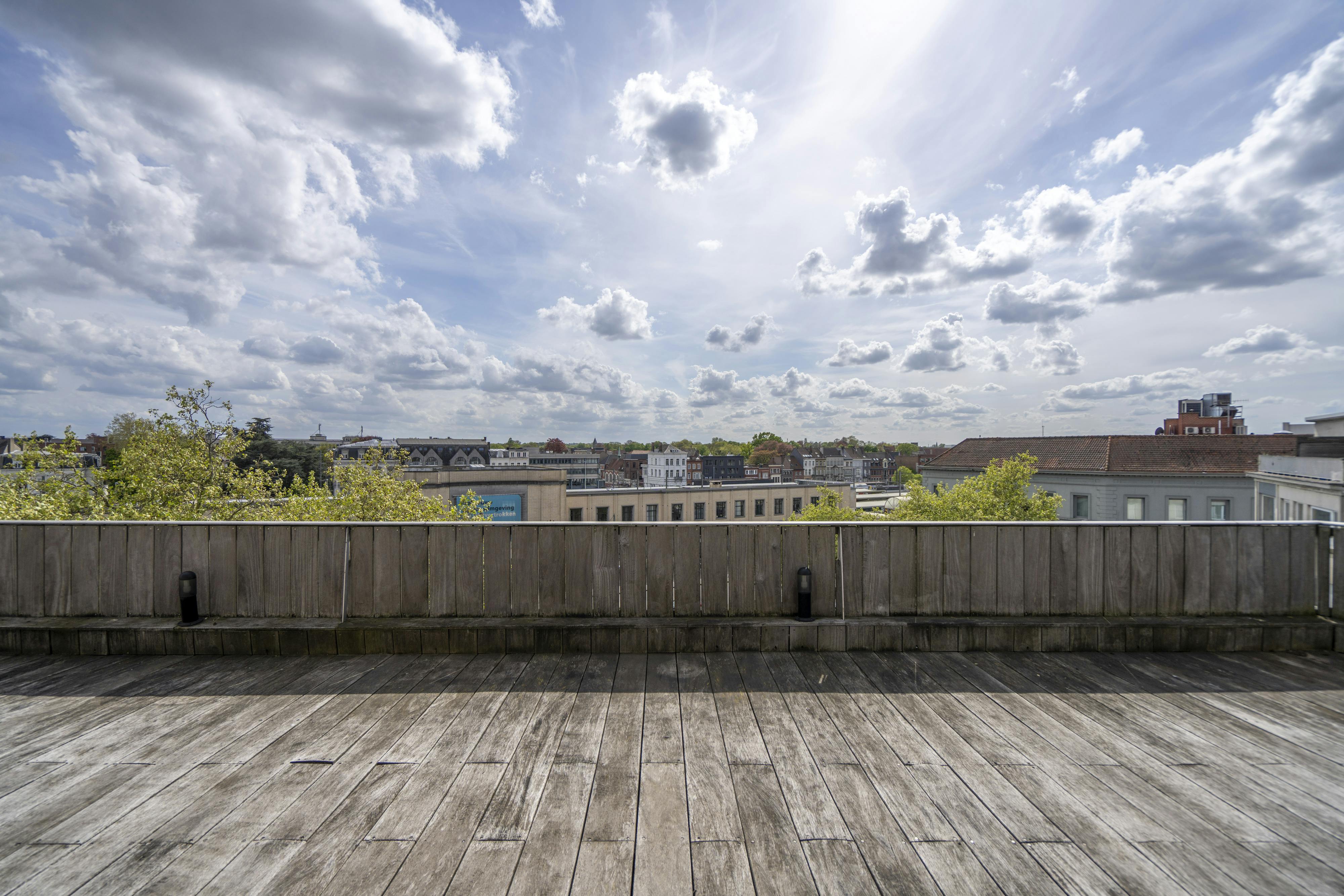 Penthouse (147m²) te koop in hartje Kortrijk! foto 19