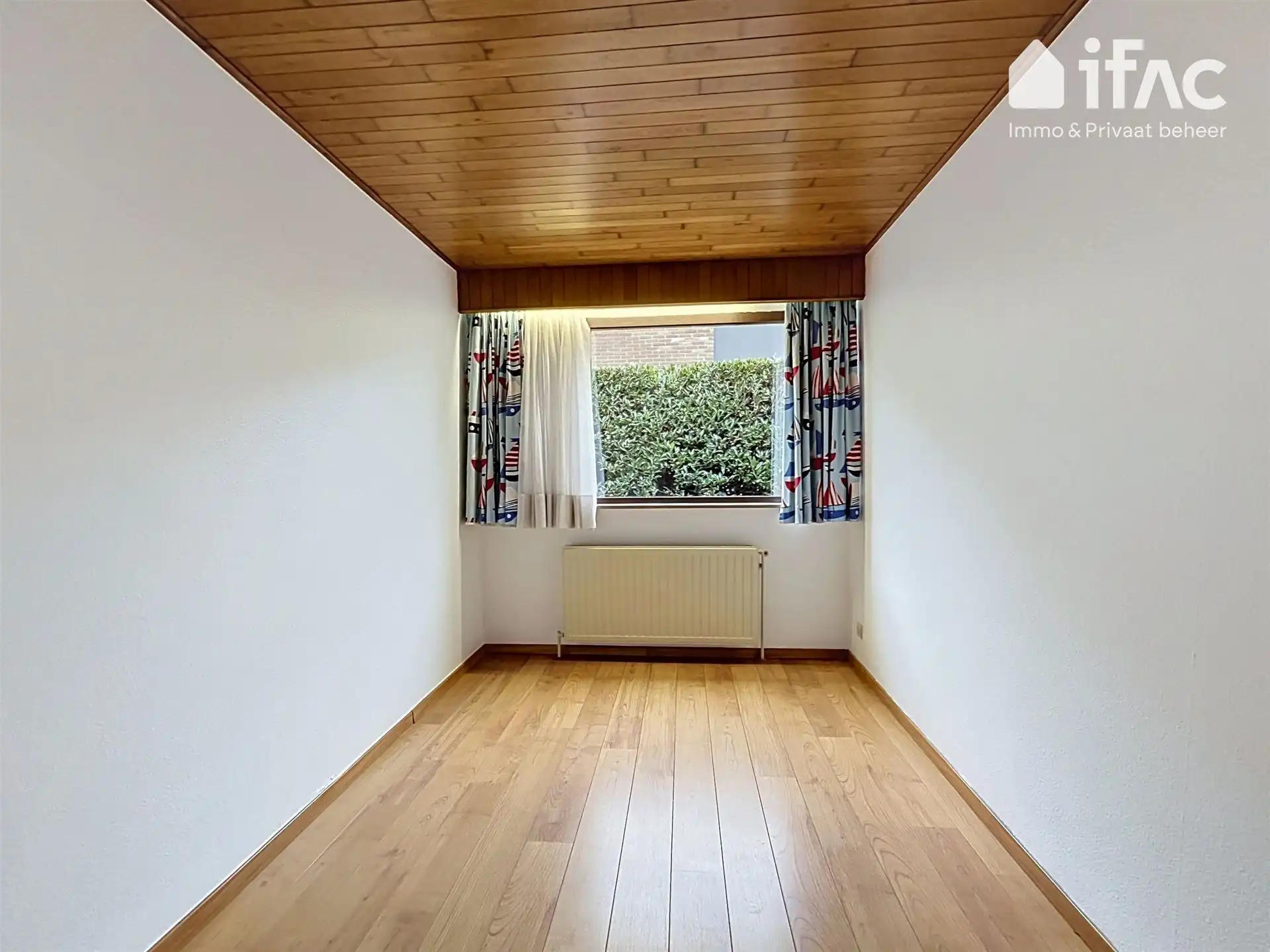 Zeer ruime bungalow voorzien van zonnepanelen  foto 20