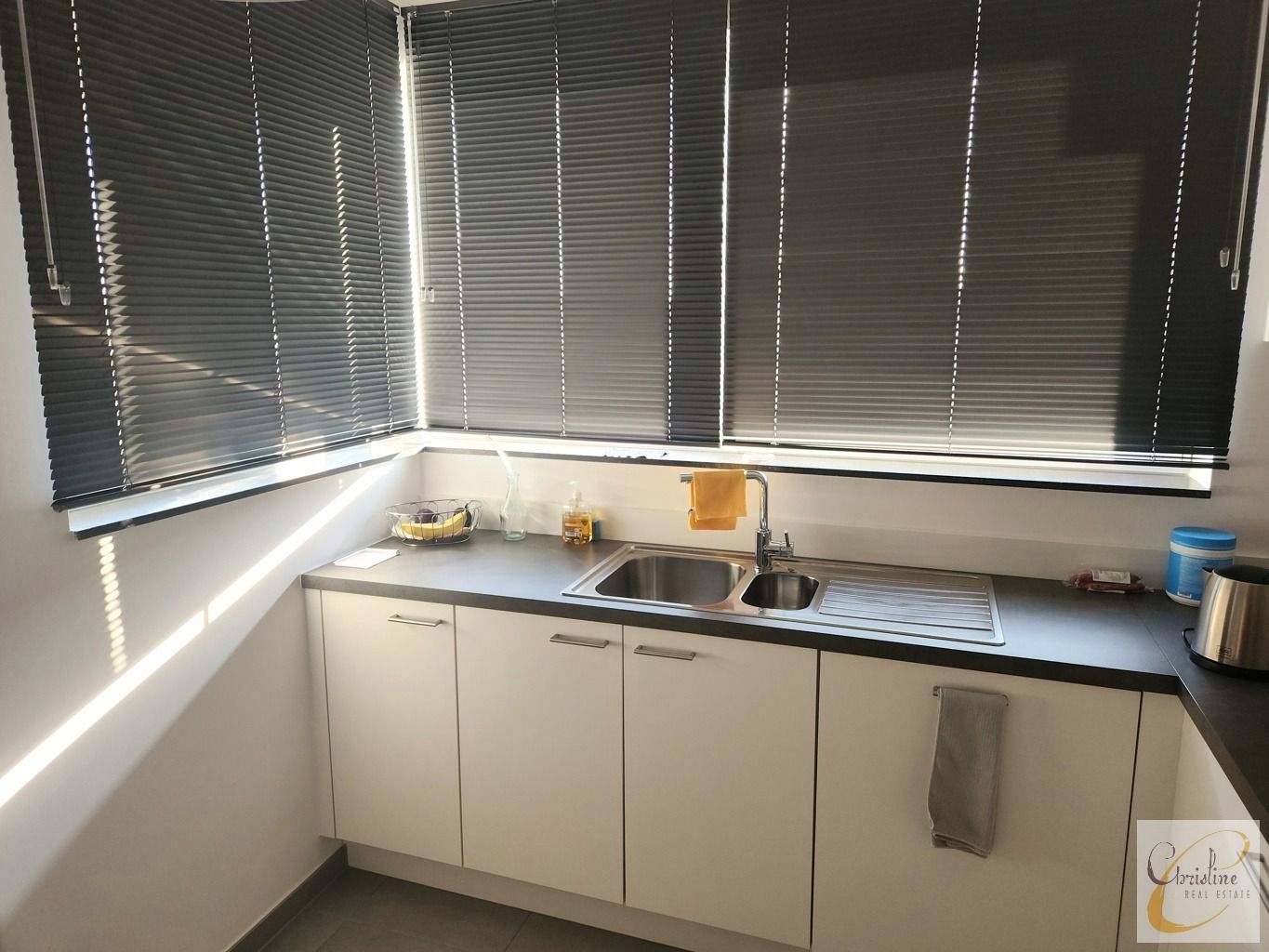Instapklaar appartement met 3 slaapkamers foto 9