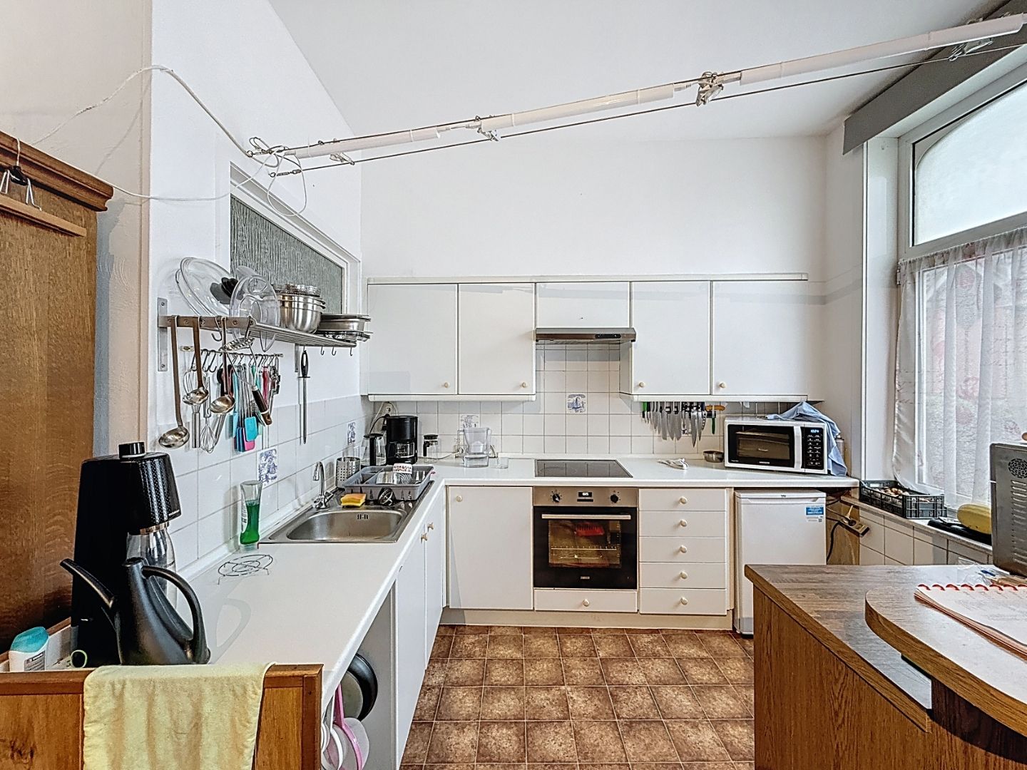 Investeringspand bestaande uit drie appartementen en handelspand in centrum Nieuwpoort foto 5