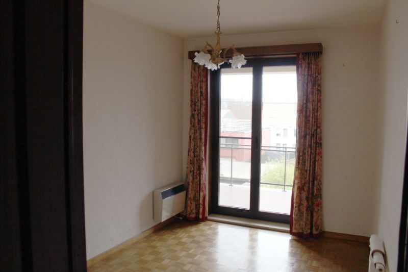 Centraal gelegen 2-slaapkamer appartement met terras foto 10