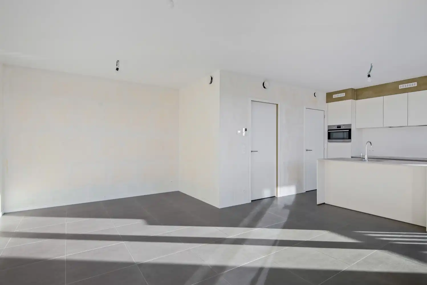 Ruim 1-slaapkamerappartement met groot terras op de derde verdieping – De Lesselier foto 7